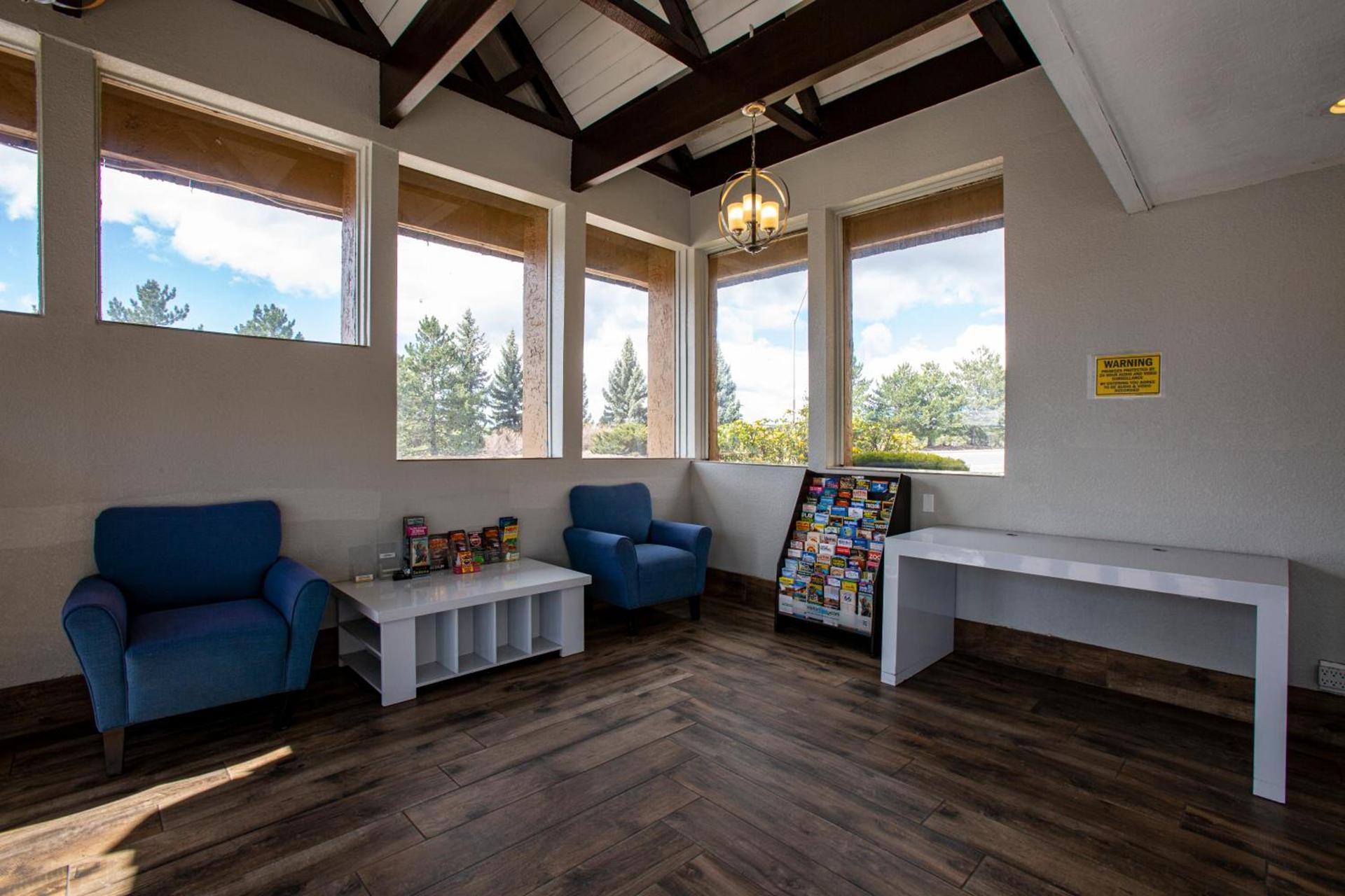 Hotel Aspen Flagstaff/ Grand Canyon InnSuites photo 64