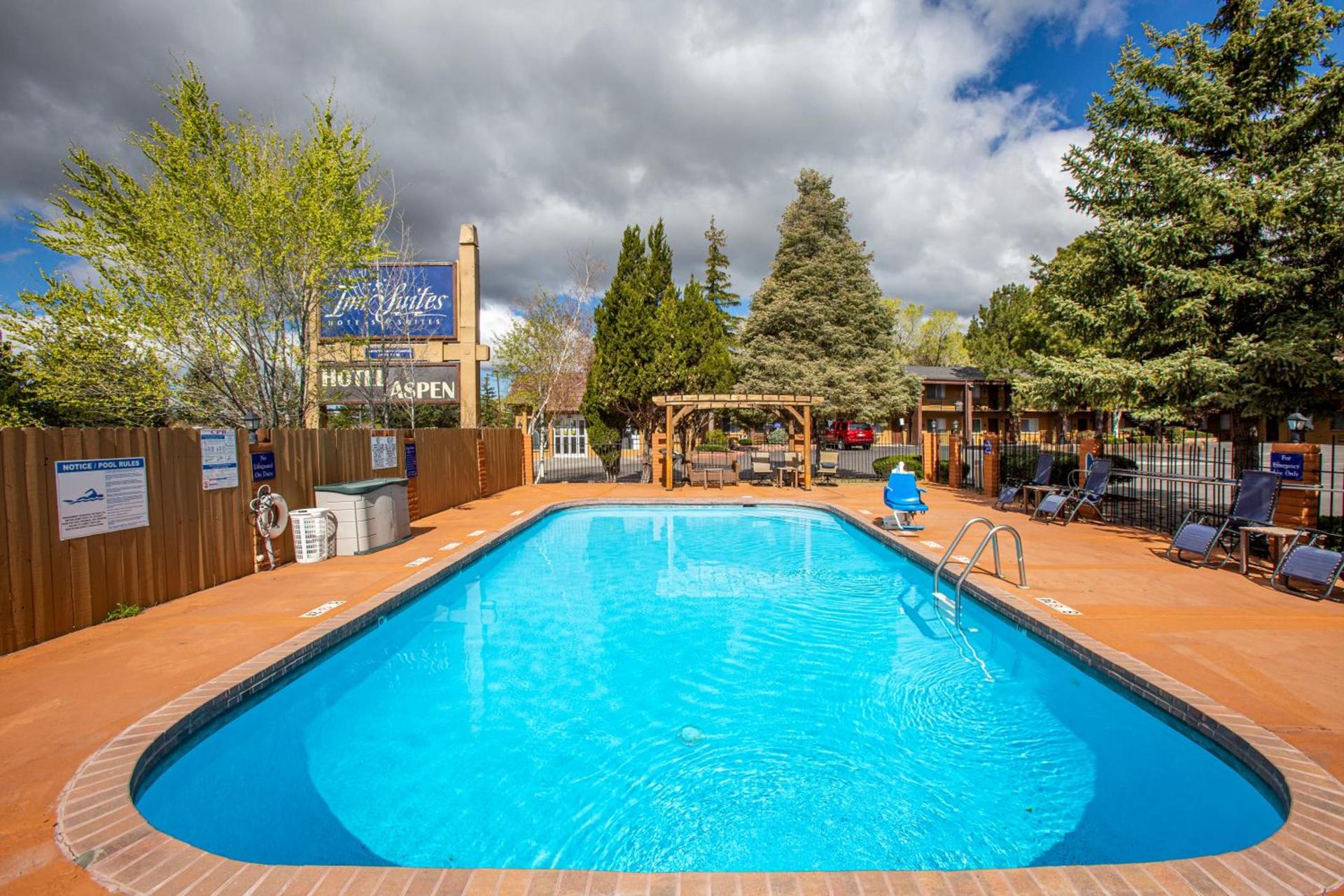 Hotel Aspen Flagstaff/ Grand Canyon InnSuites photo 2