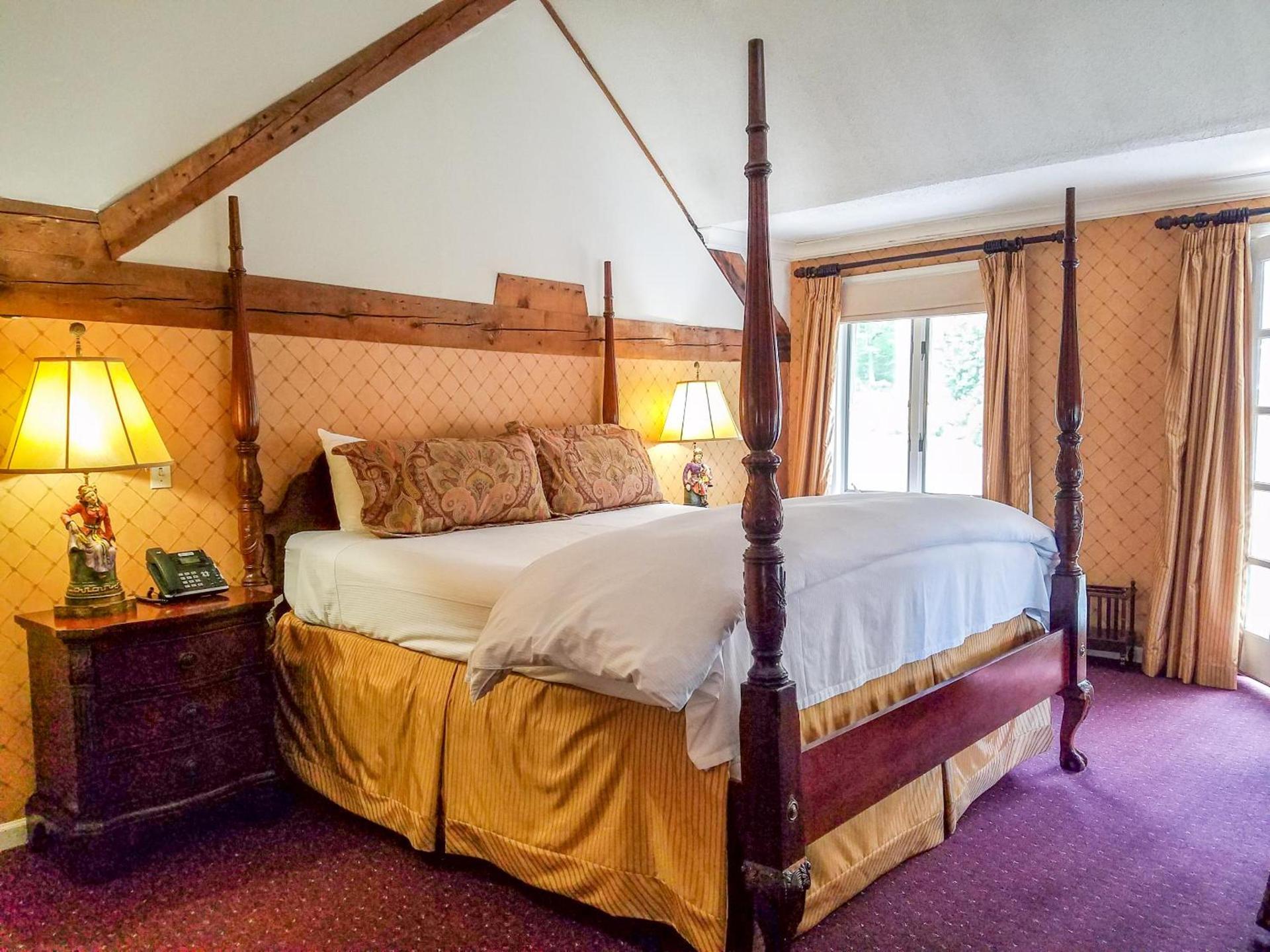 Copper Beech Inn photo 79