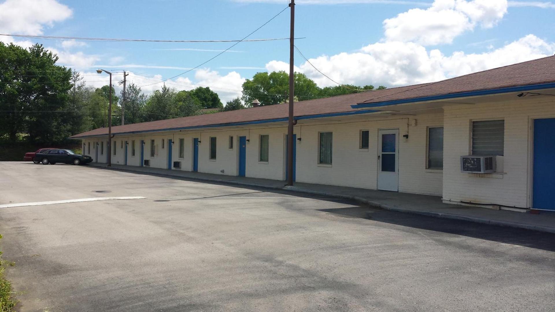 Executive Lodge photo 2