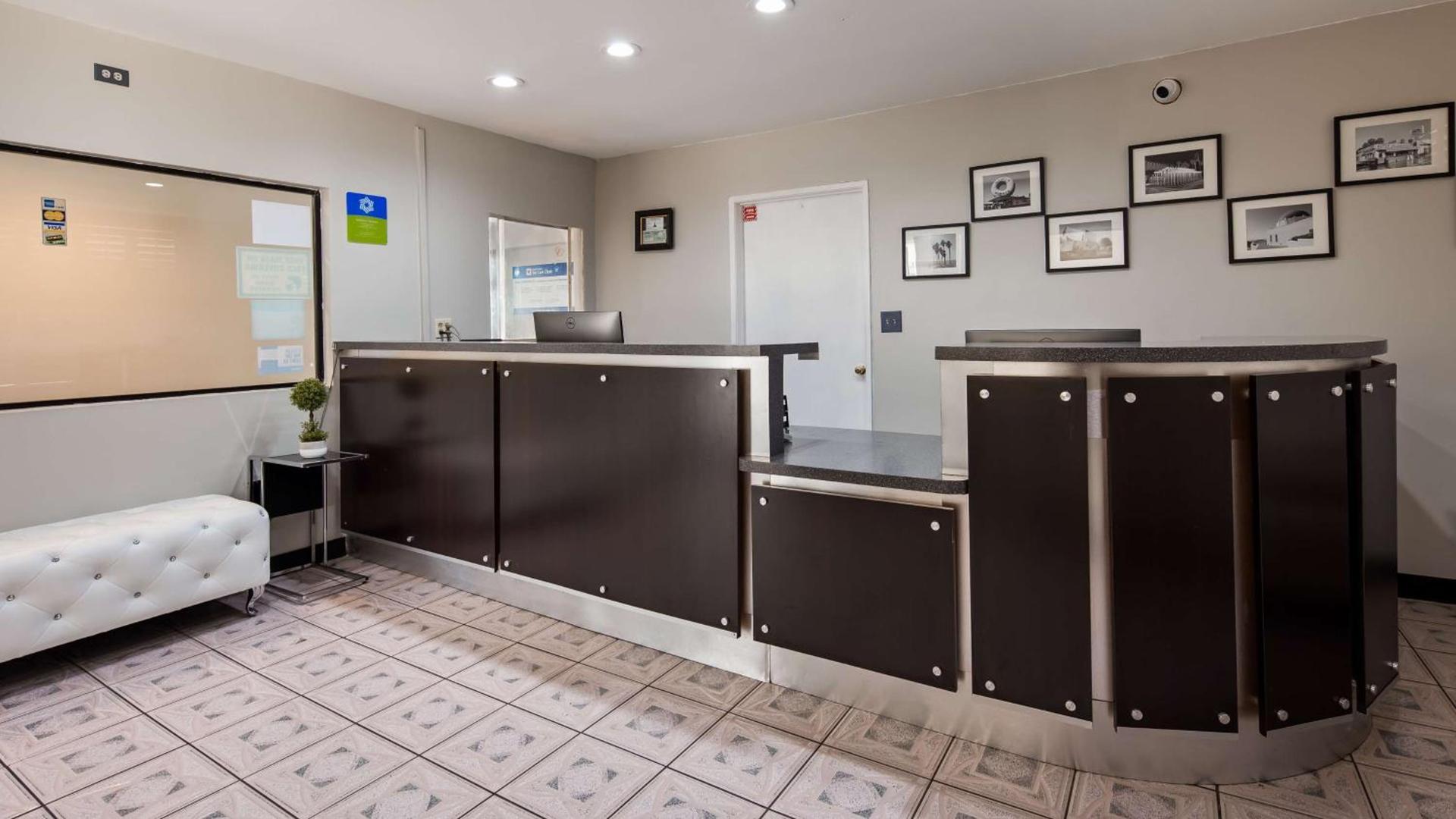 SureStay Hotel by Best Western Beverly Hills West LA photo 3