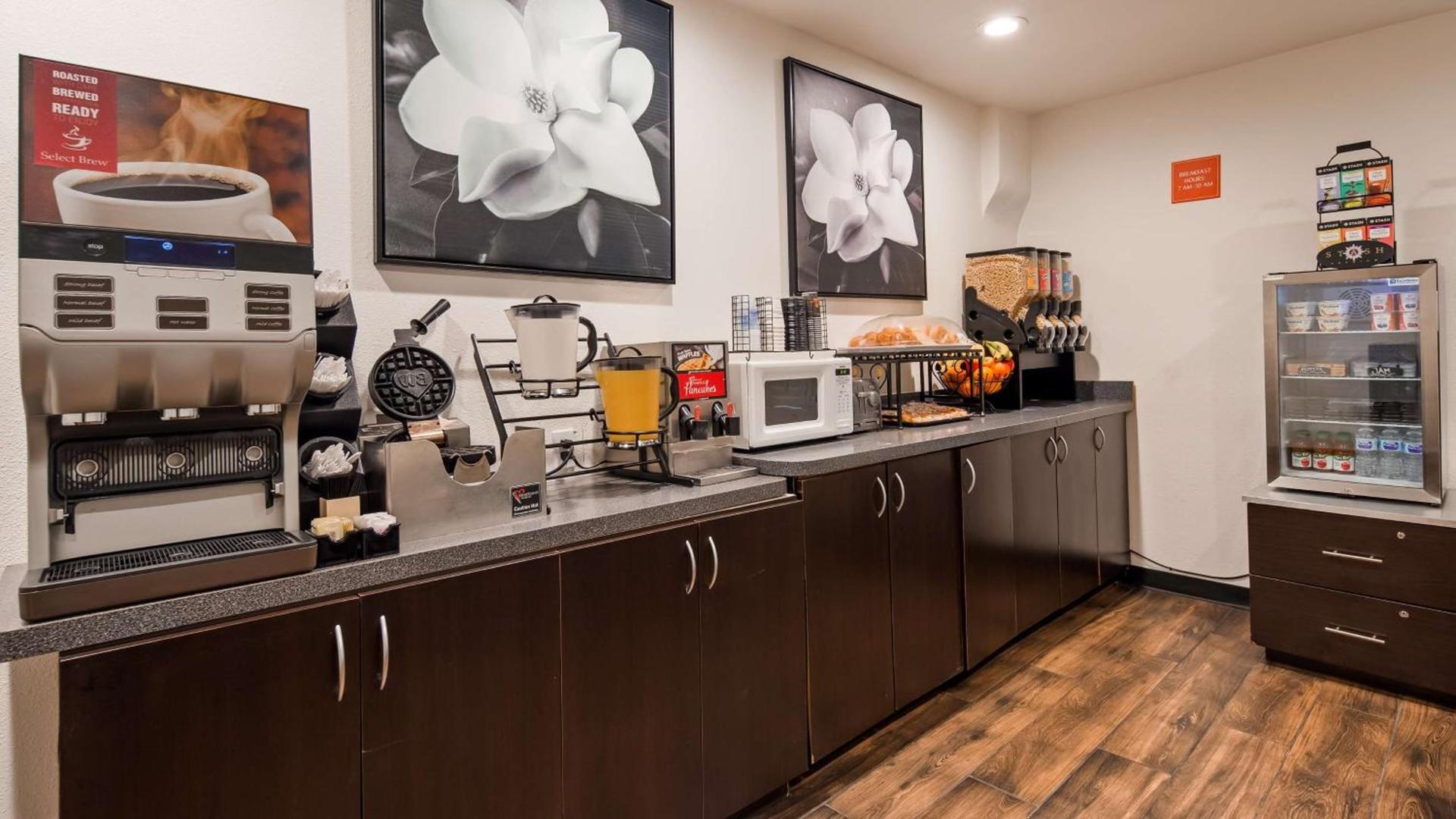 SureStay Hotel by Best Western Beverly Hills West LA photo 5
