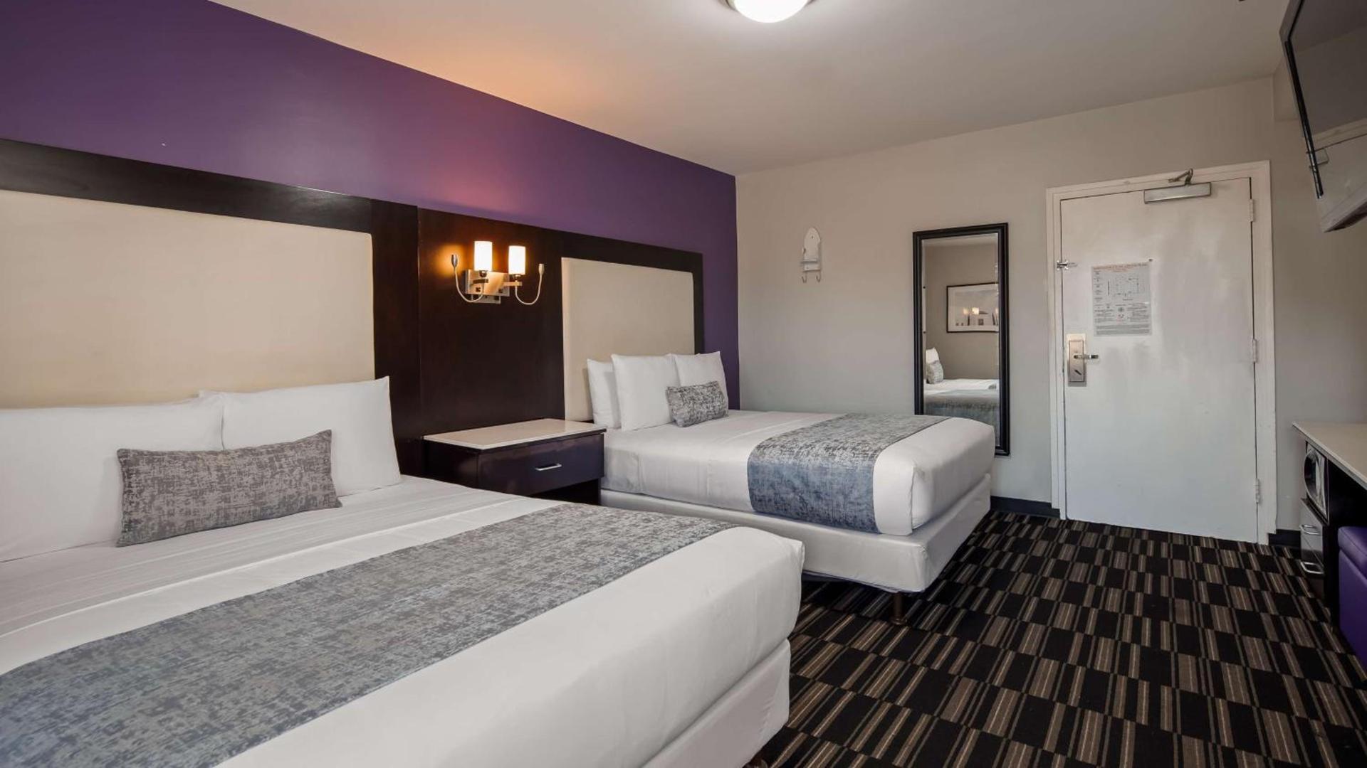 SureStay Hotel by Best Western Beverly Hills West LA photo 13