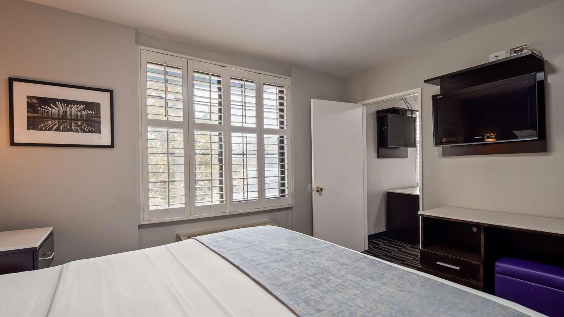 SureStay Hotel by Best Western Beverly Hills West LA photo 16