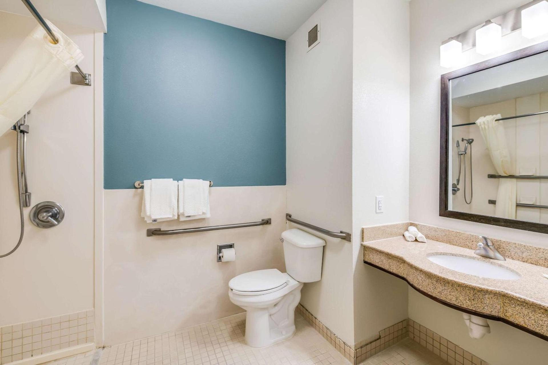 Sleep Inn Clovis photo 30