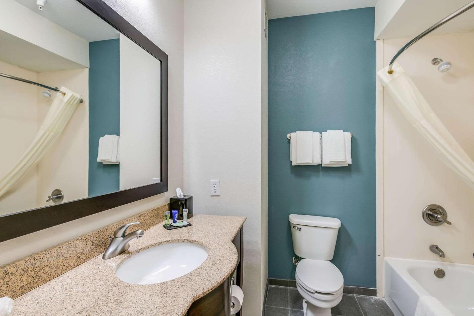 Sleep Inn Clovis photo 31