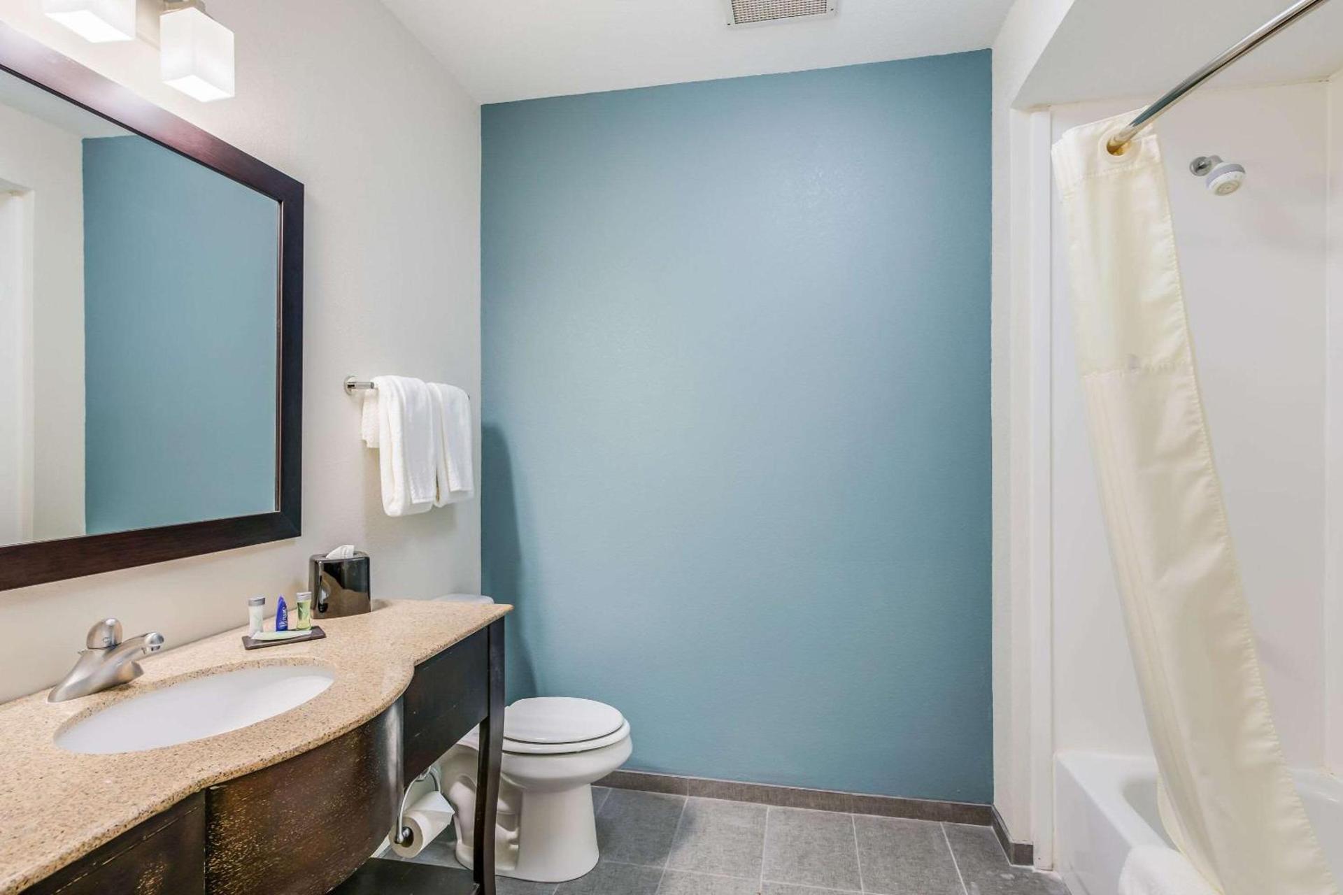 Sleep Inn Clovis photo 32