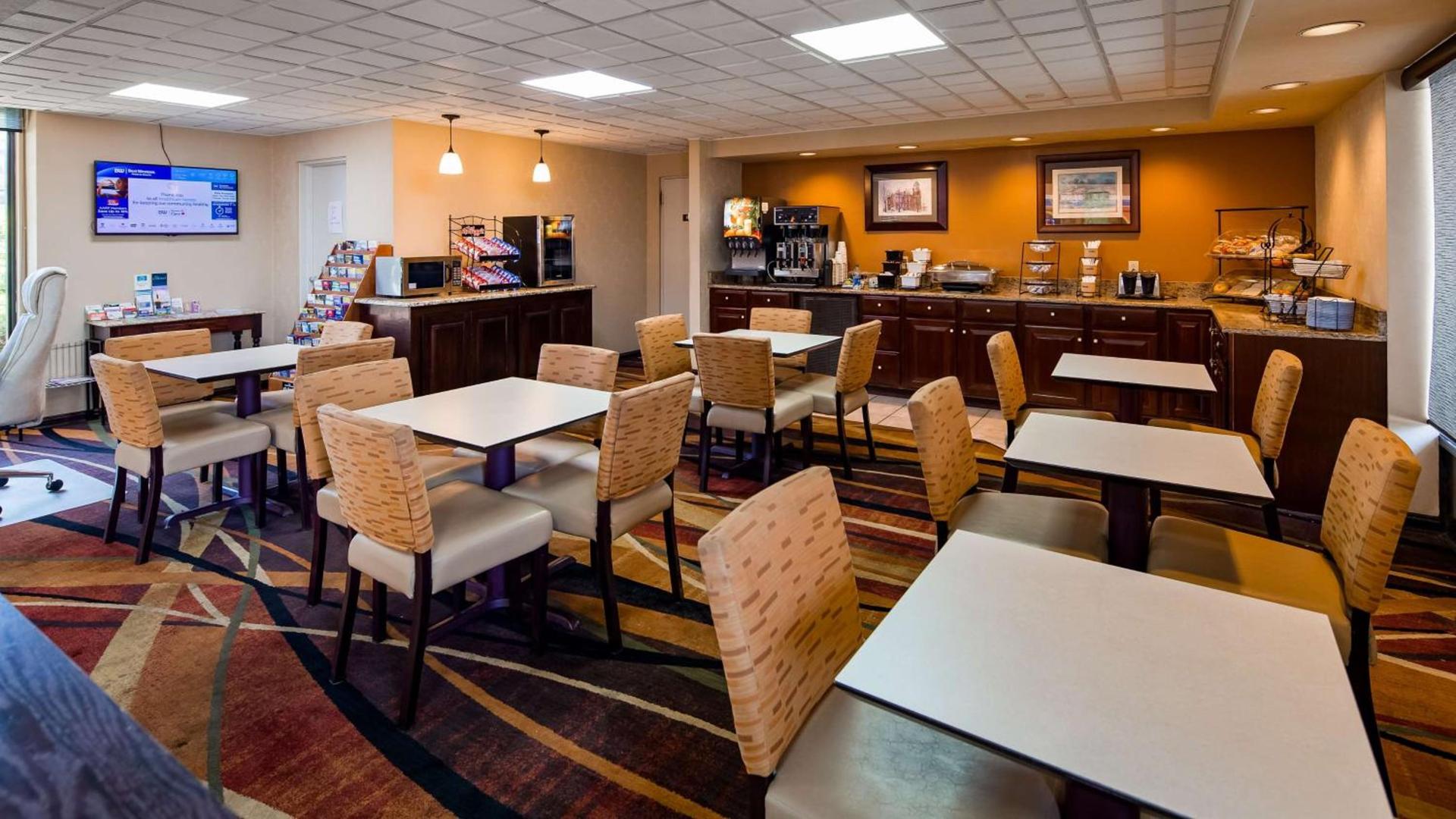 Best Western Thunderbird Motel photo 9