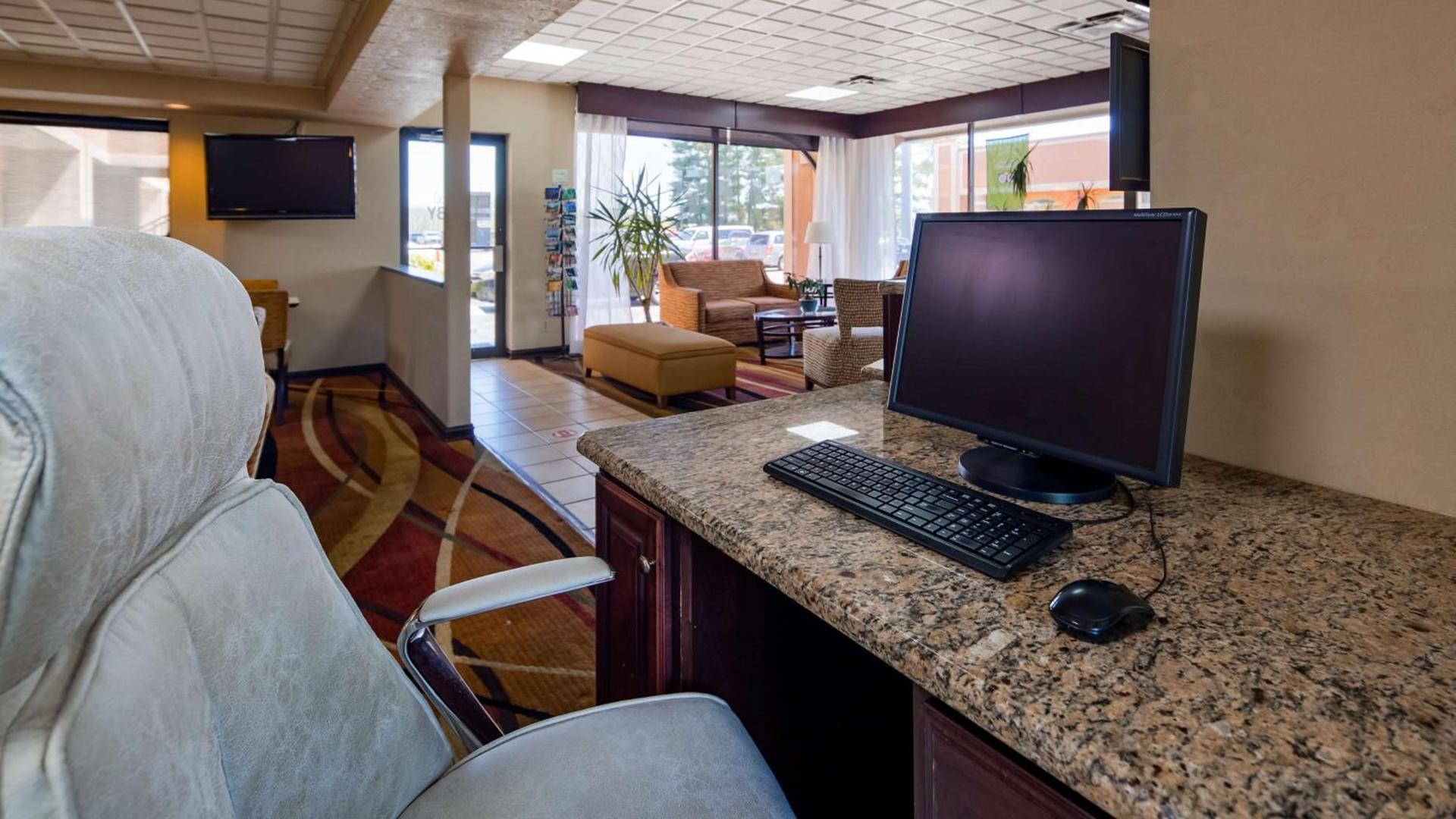 Best Western Thunderbird Motel photo 8