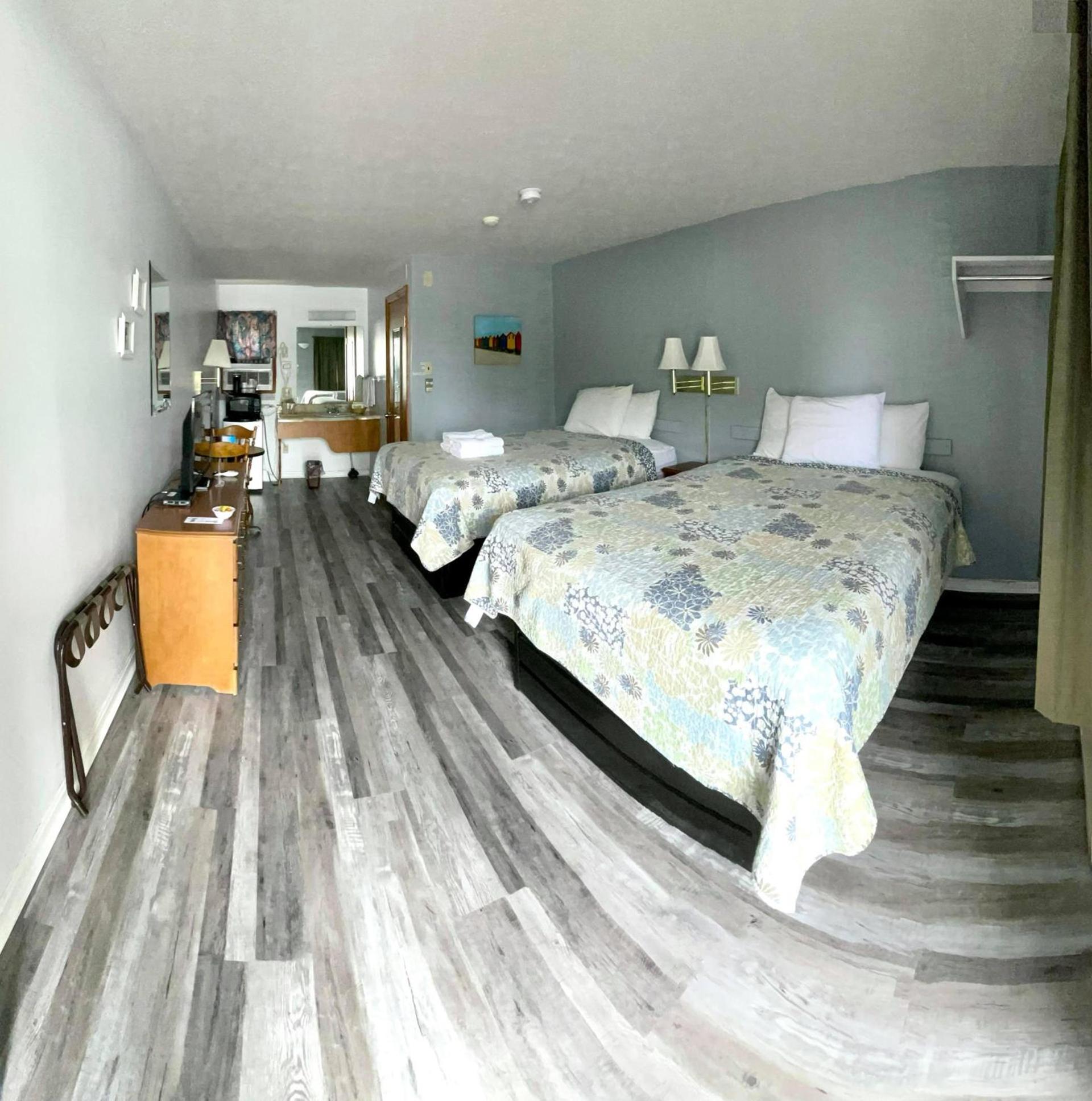 Seacoast Motel photo 29