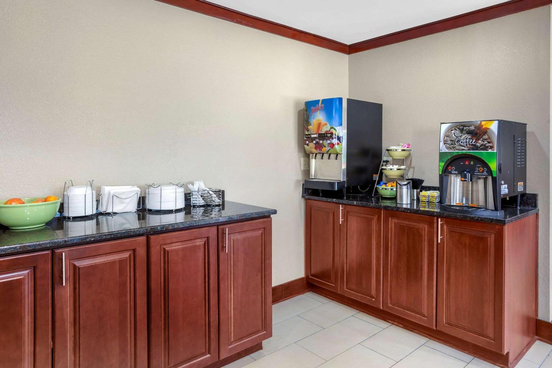 Comfort Inn Hoffman Estates - Schaumburg photo 4