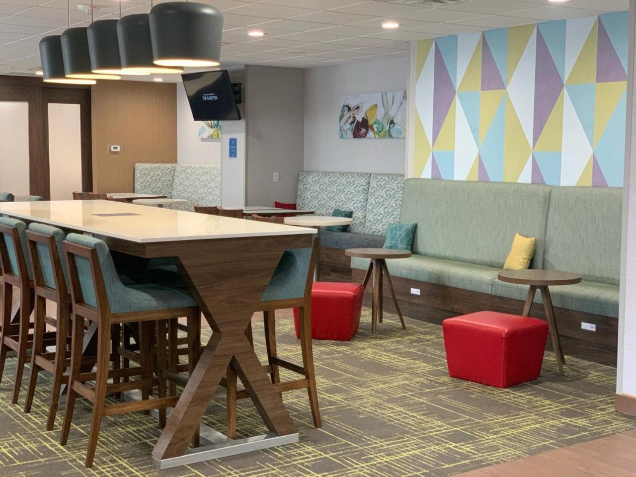 Hampton Inn Monahans, Tx photo 2