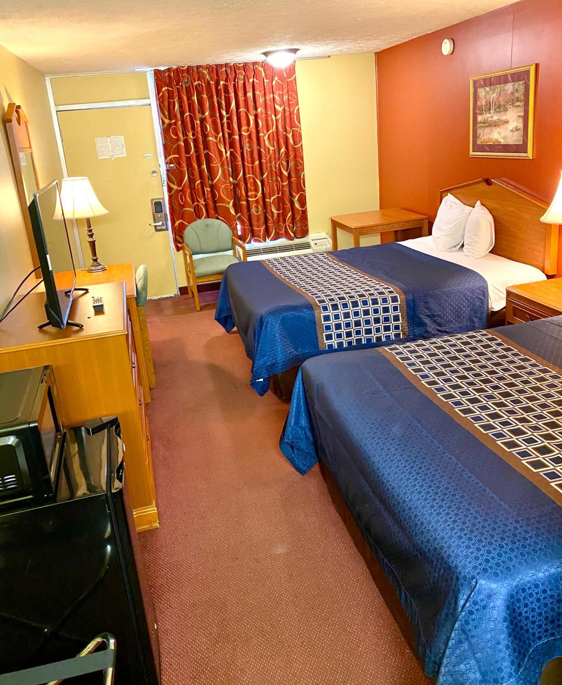 Plaza Inn Springfield photo 18