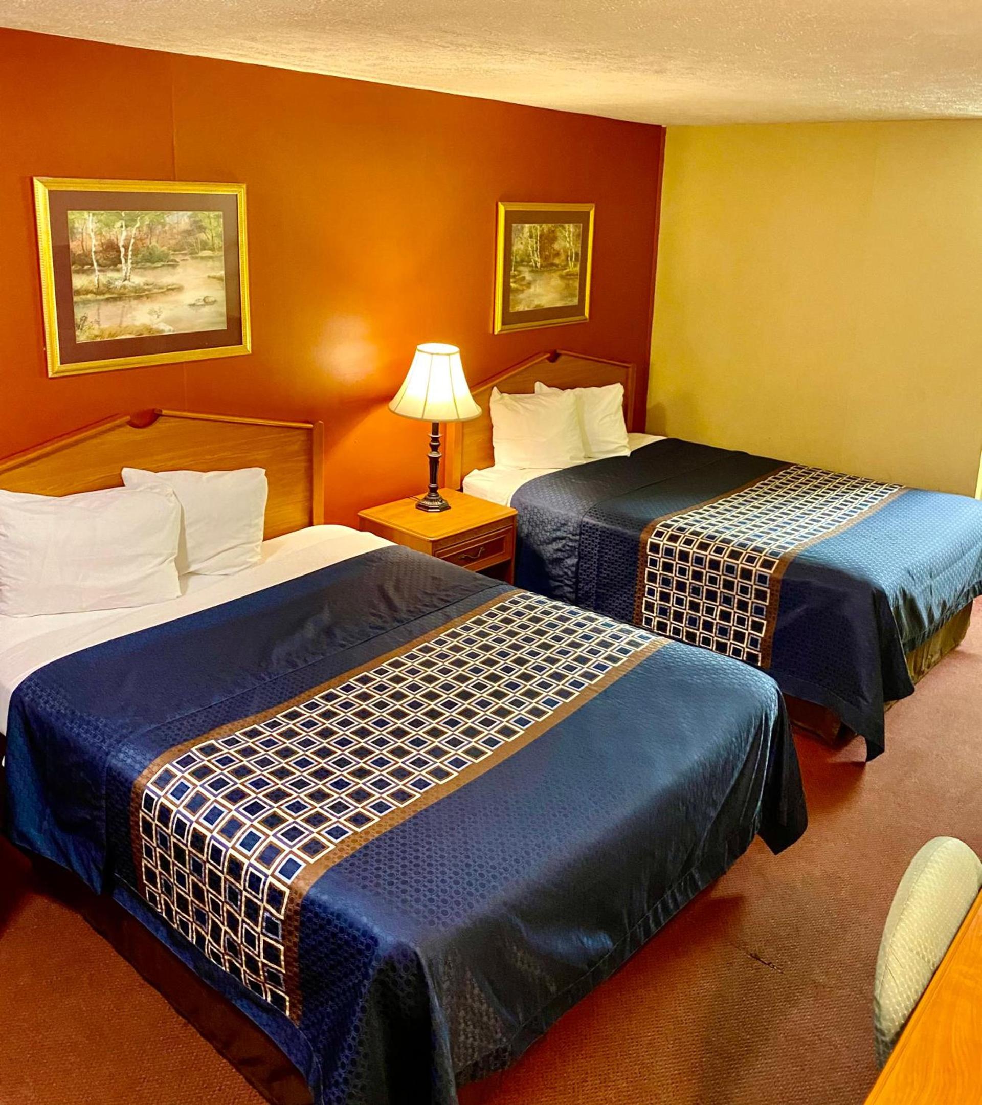 Plaza Inn Springfield photo 20