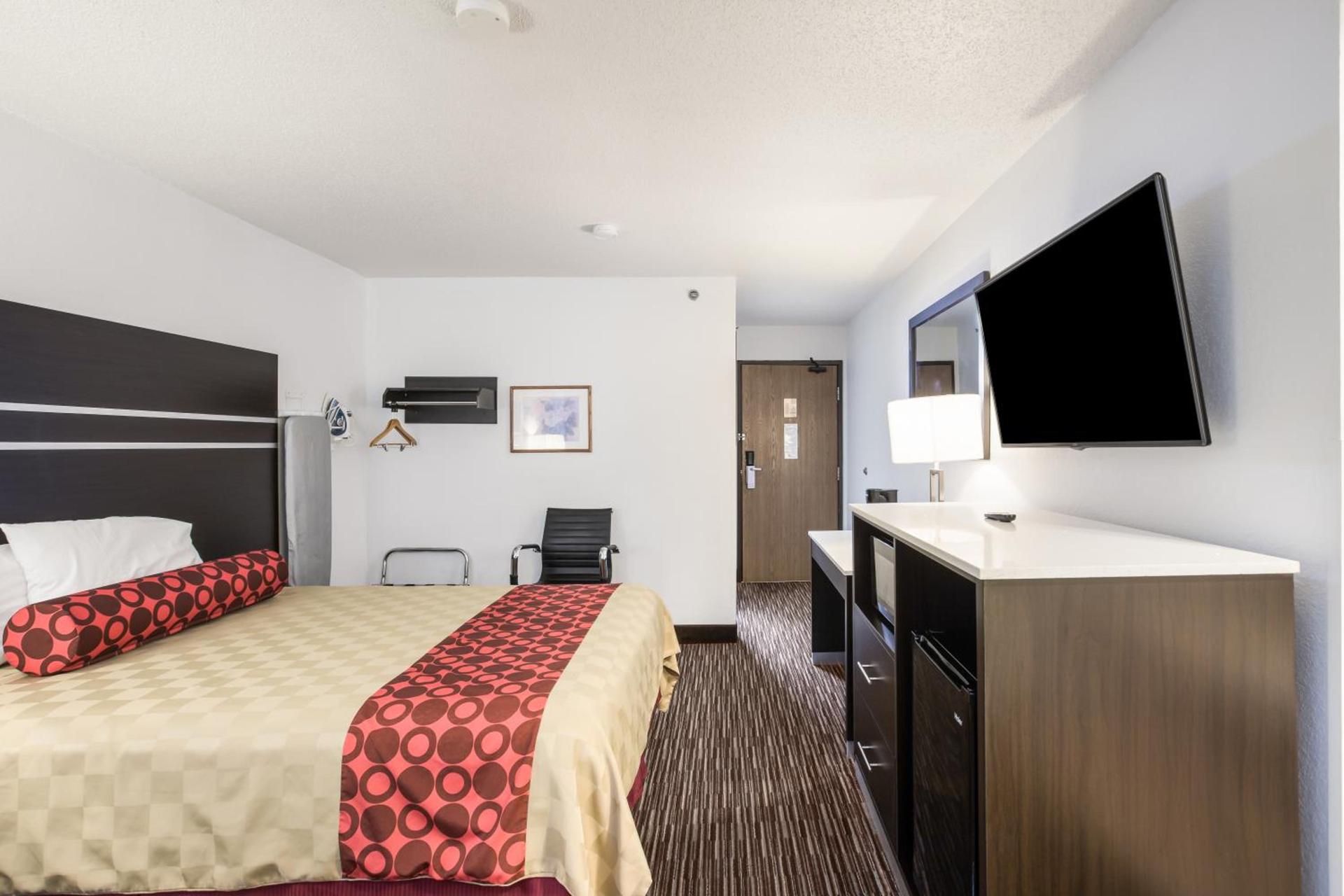 Americas Best Value Inn Charlotte photo 28