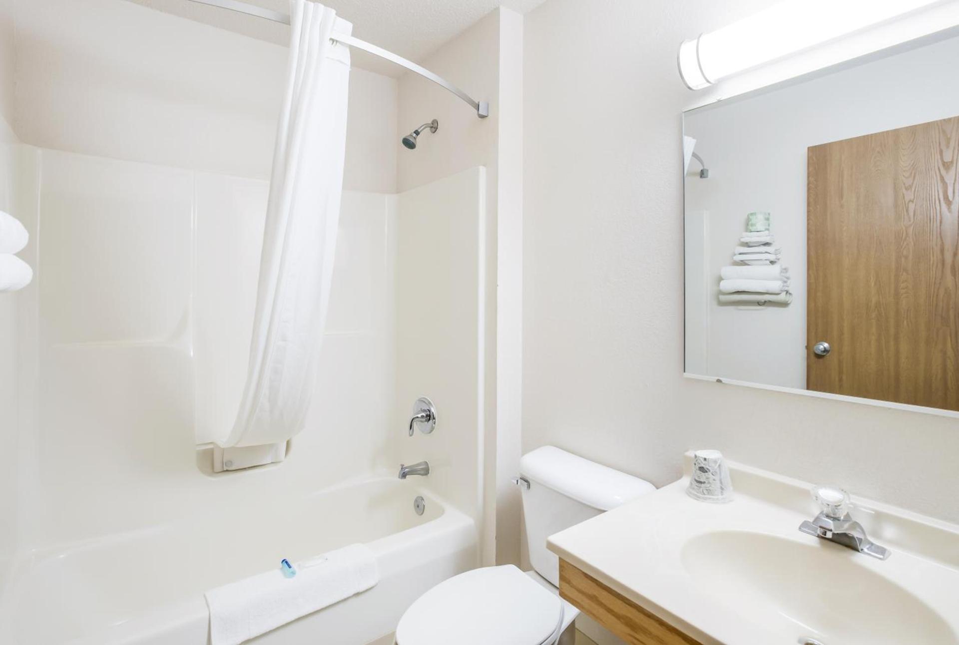 Americas Best Value Inn Charlotte photo 31