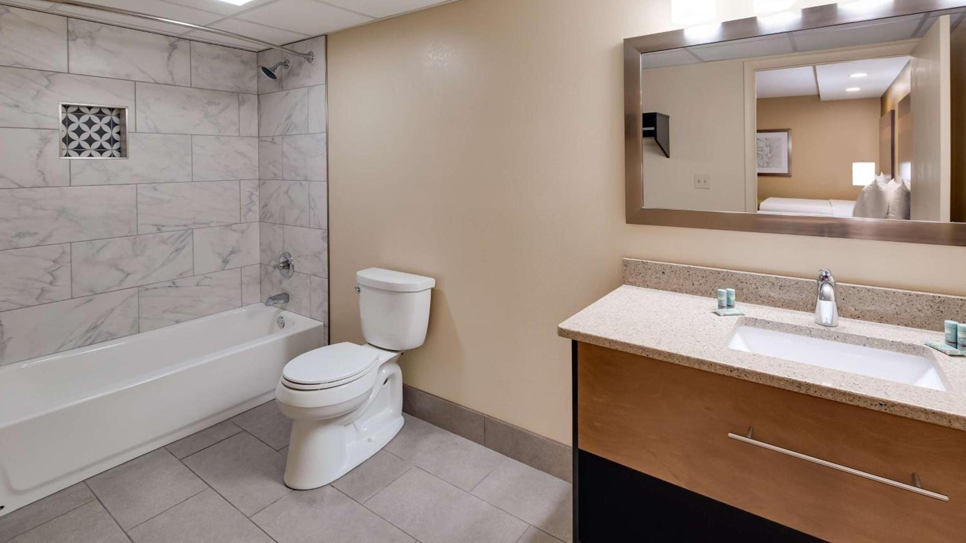 Best Western Plaza Inn photo 24