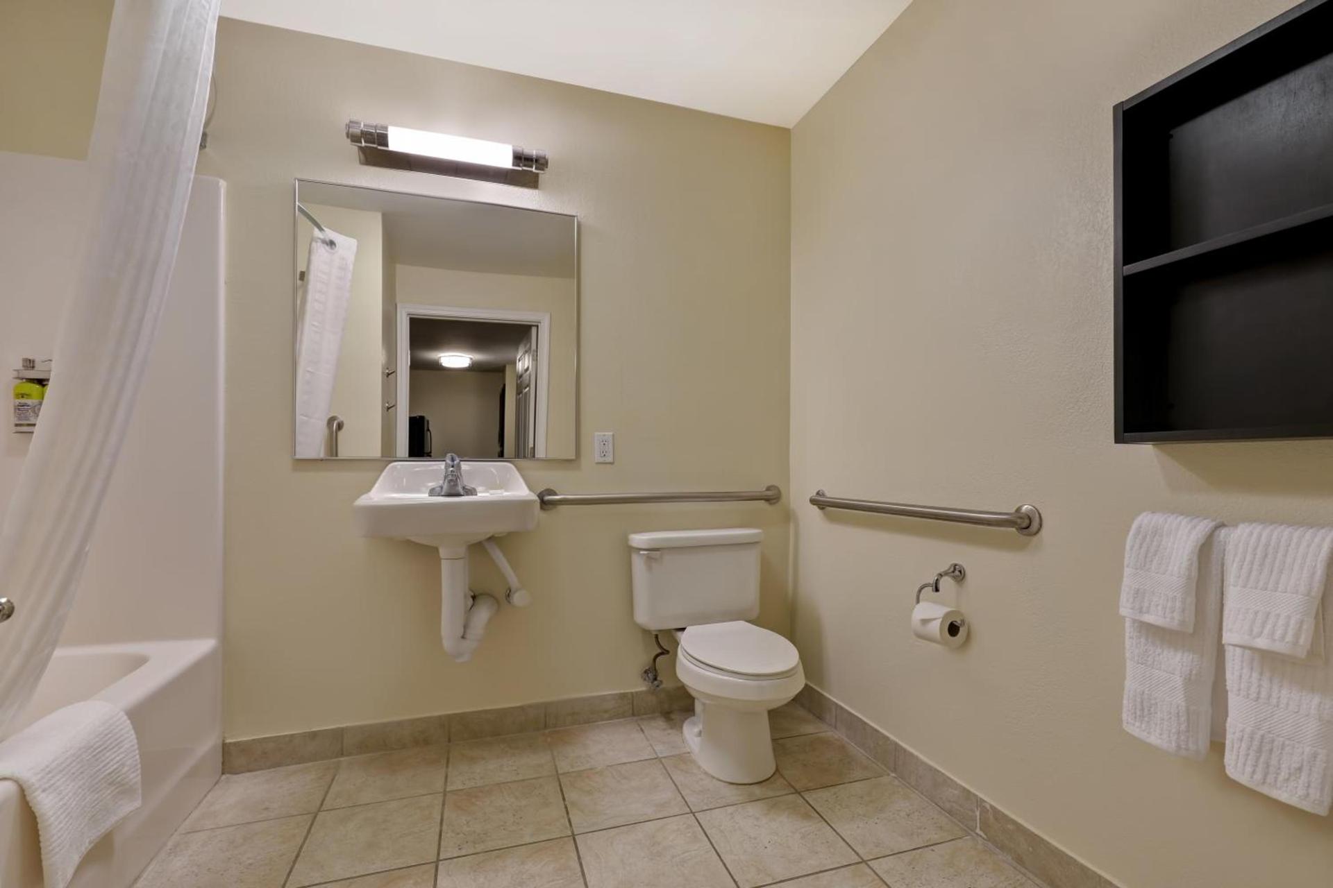Candlewood Suites Indianapolis - South by IHG photo 15