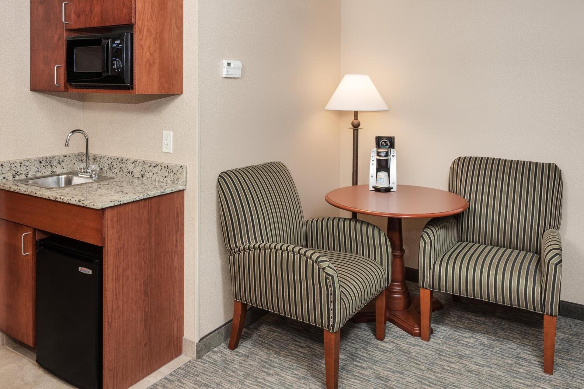 Holiday Inn Express Hotel & Suites Hampton South-Seabrook by IHG photo 20