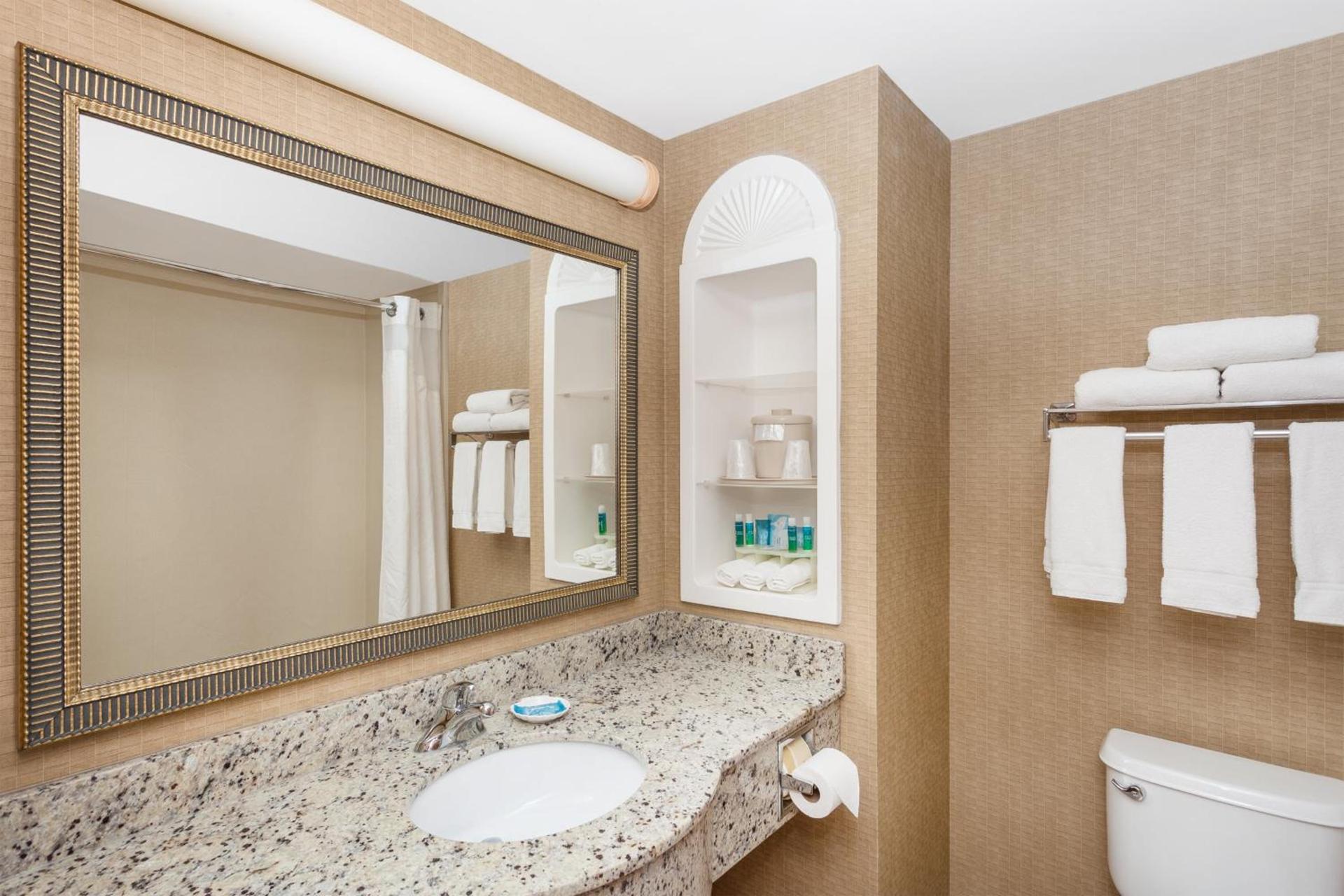 Holiday Inn Express Hotel & Suites Hampton South-Seabrook by IHG photo 17