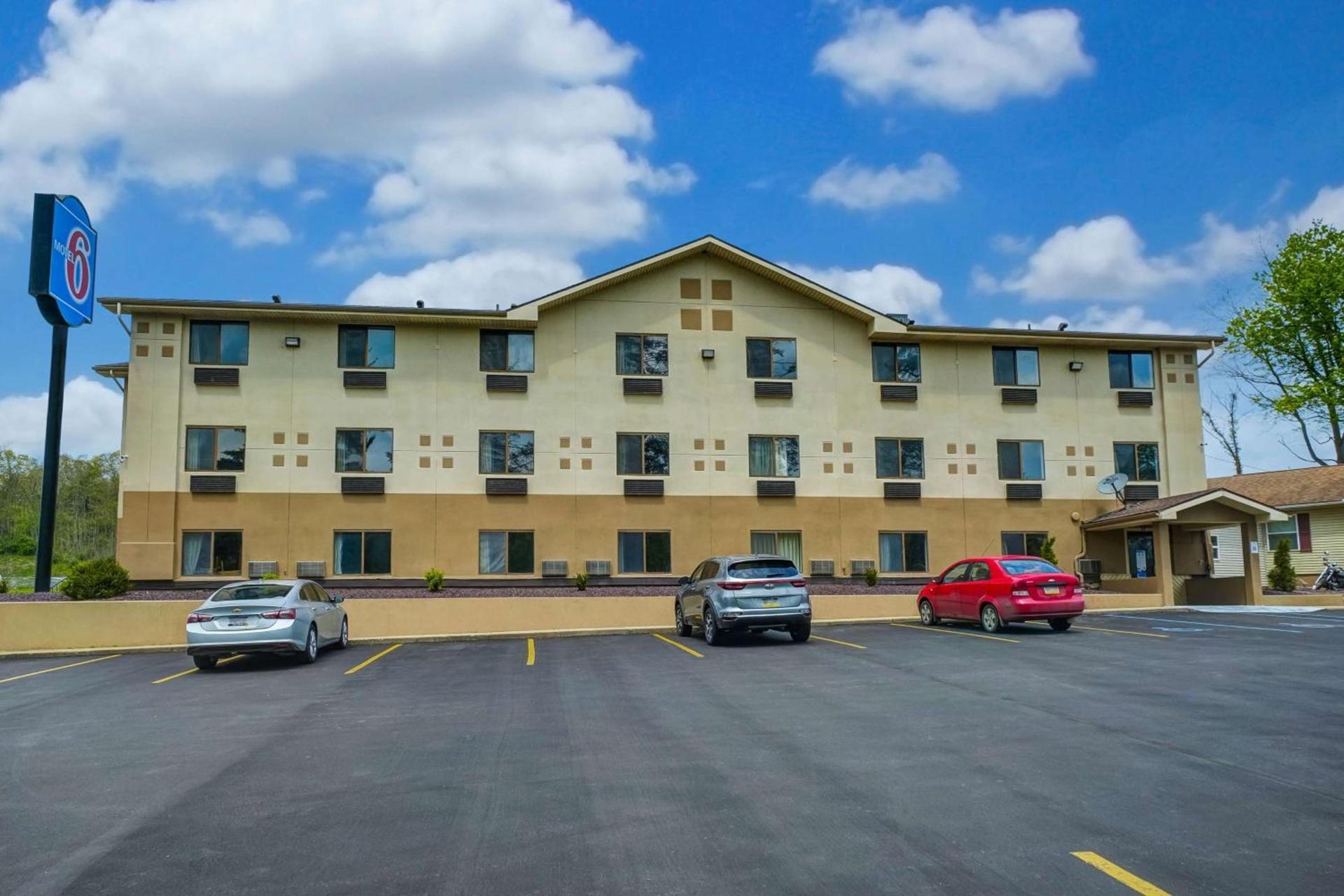 Motel 6-Montoursville, PA - Williamsport photo 2