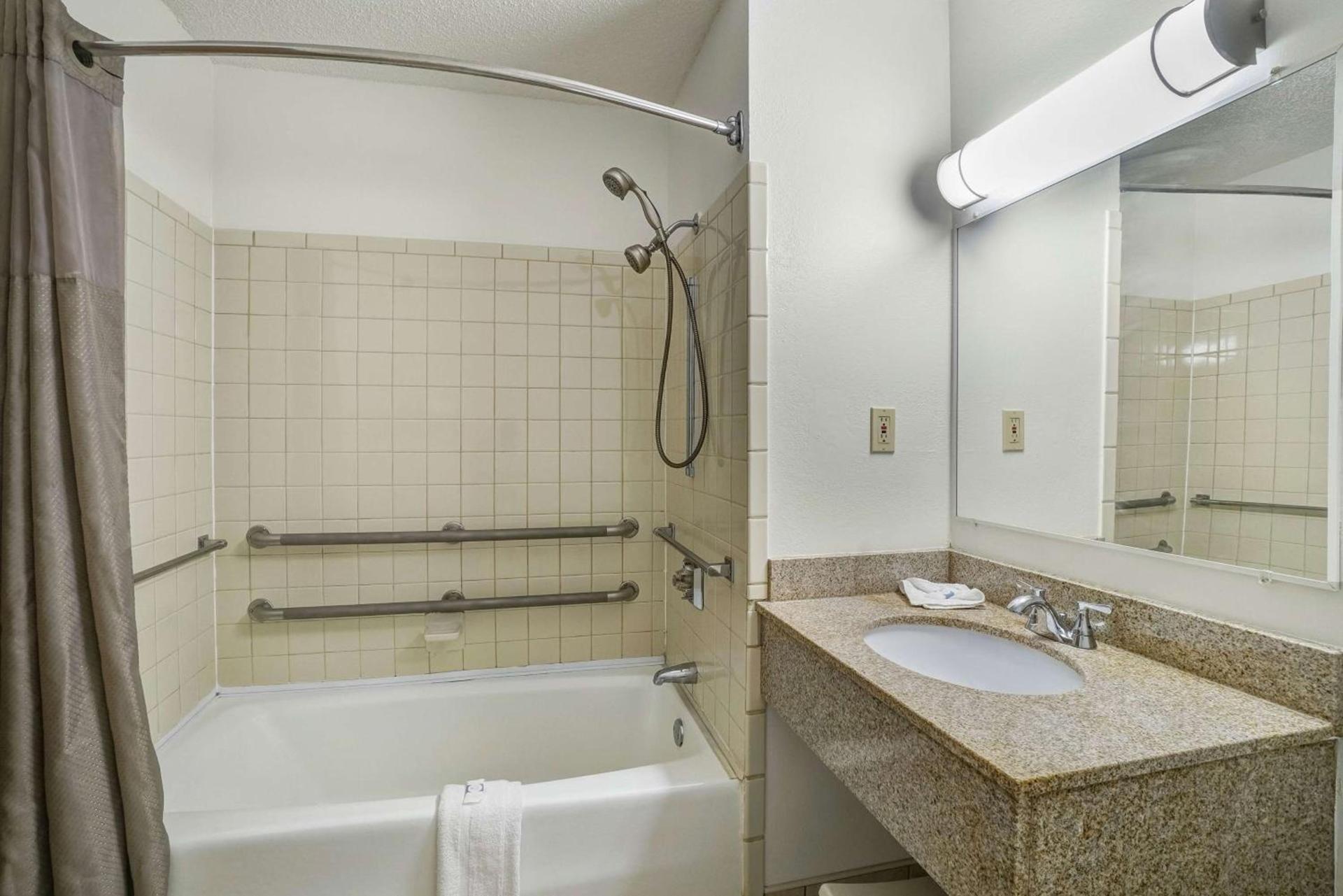 Motel 6-Montoursville, PA - Williamsport photo 21
