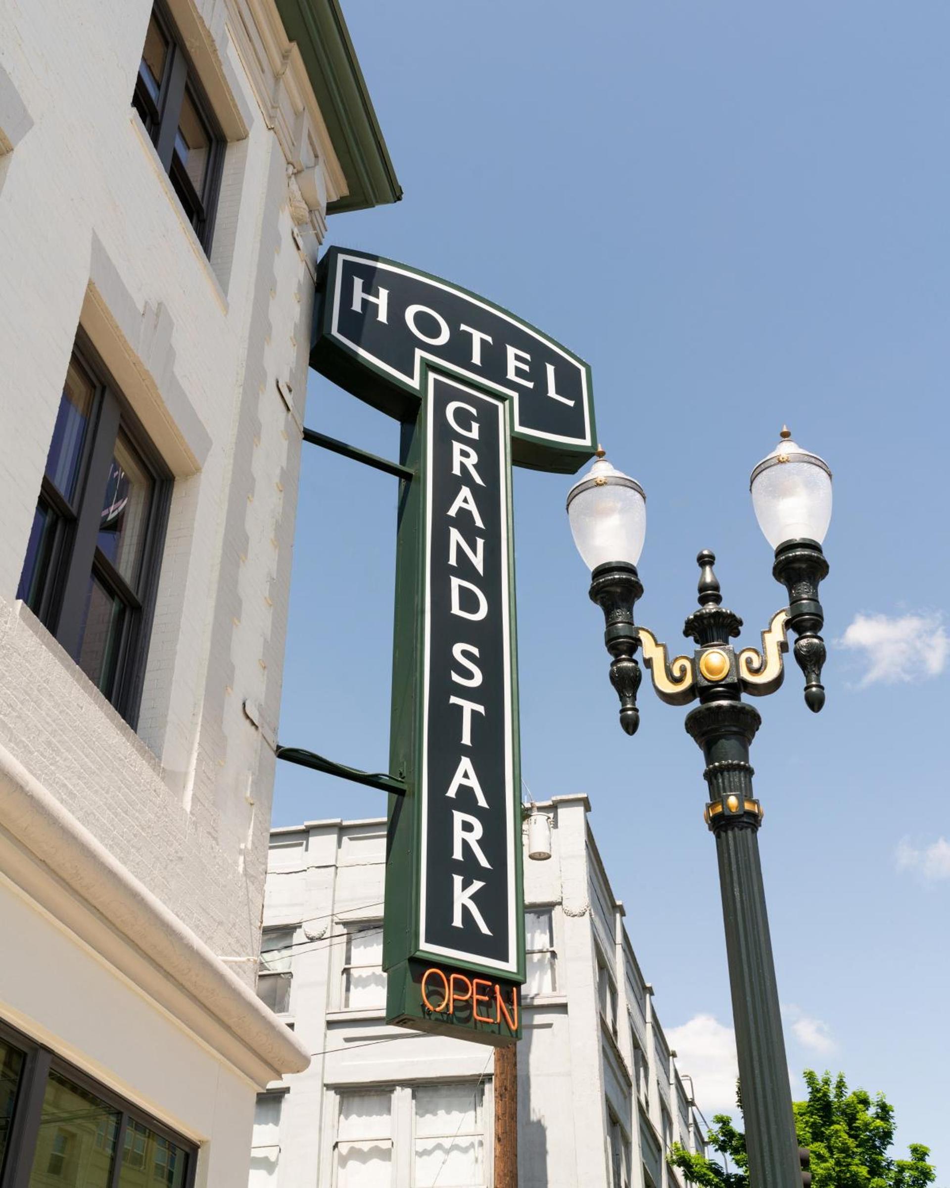 Hotel Grand Stark photo 7