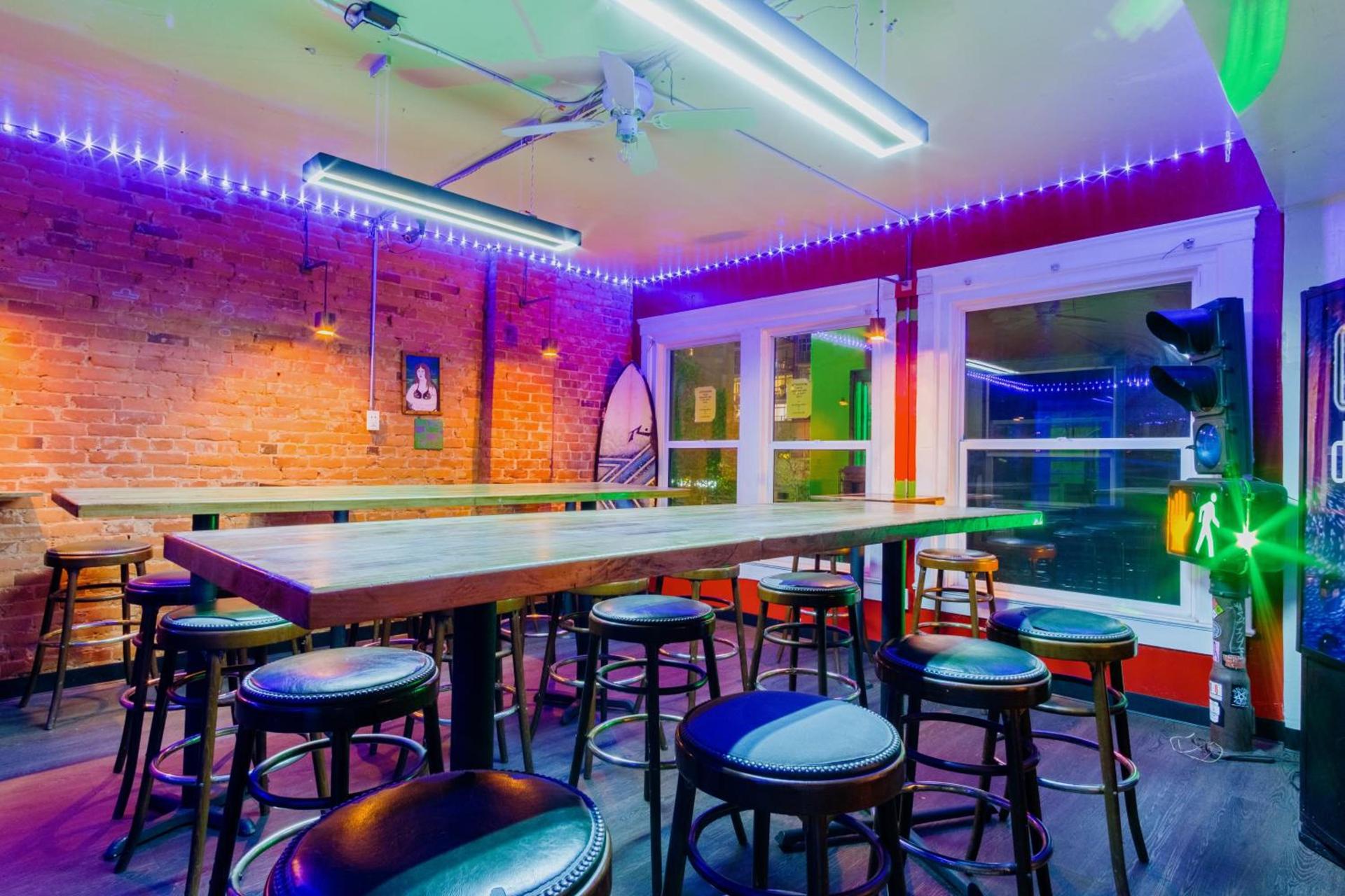 California Dreams Hostel - Downtown photo 12