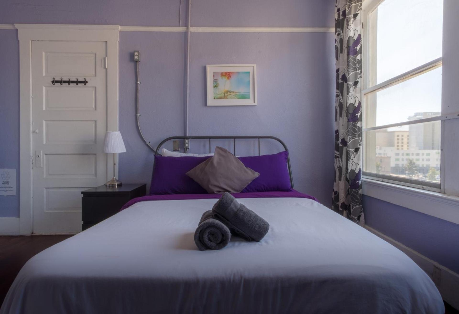 California Dreams Hostel - Downtown photo 33