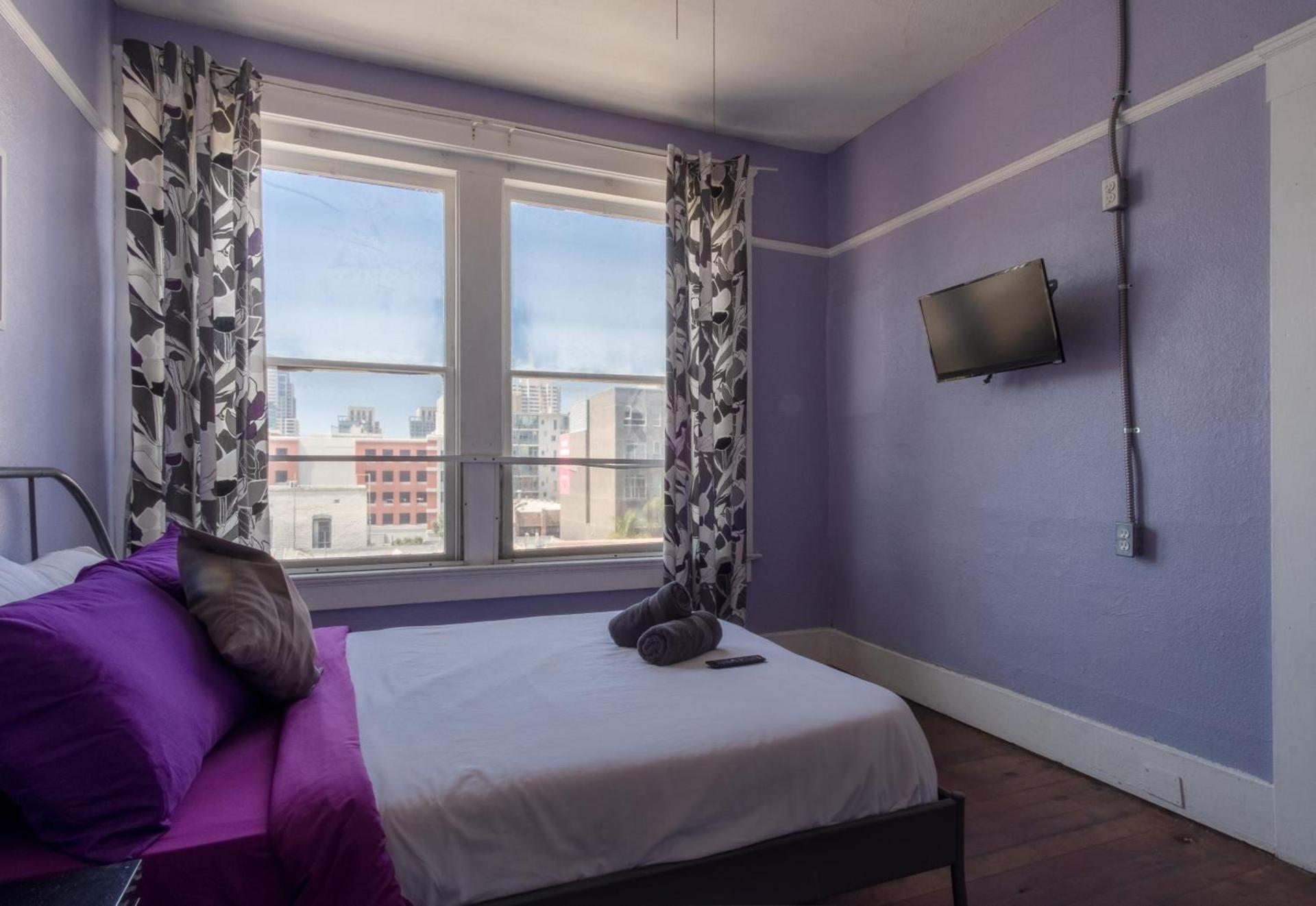 California Dreams Hostel - Downtown photo 30