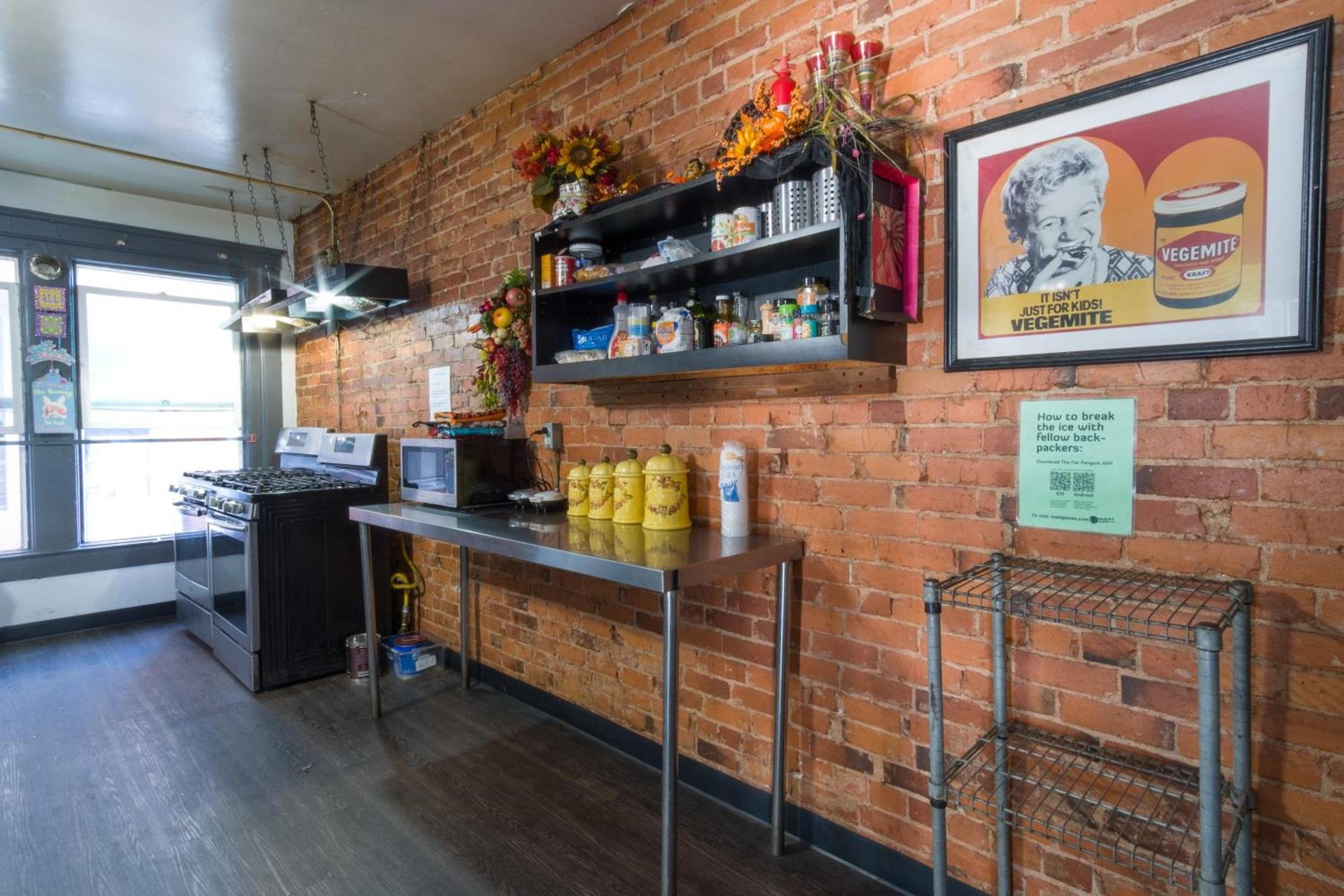 California Dreams Hostel - Downtown photo 25