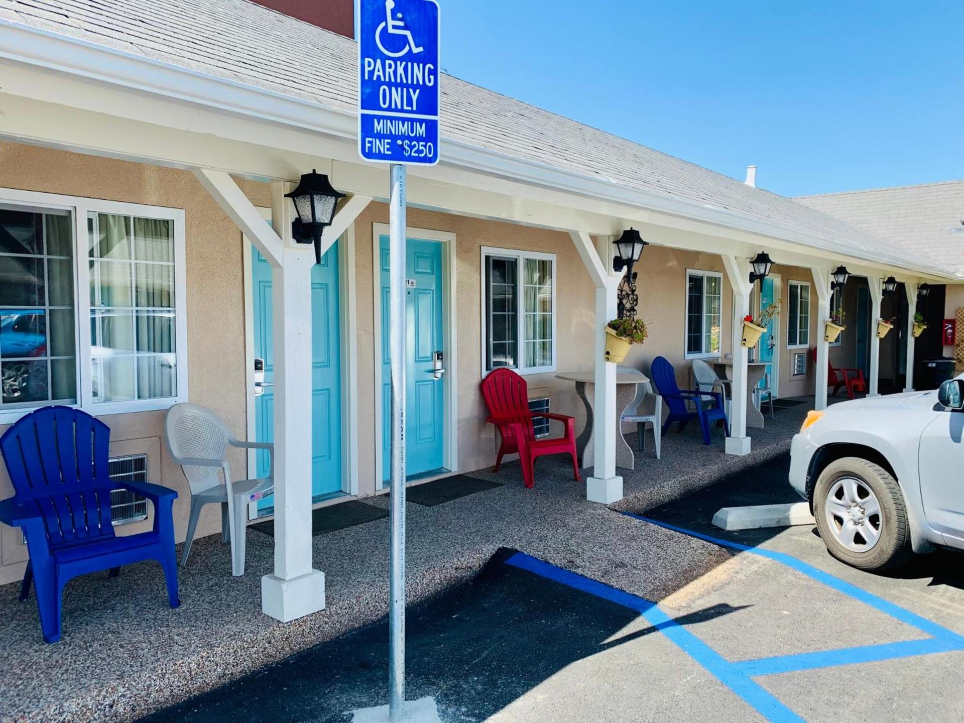 Central Coast Inn photo 13