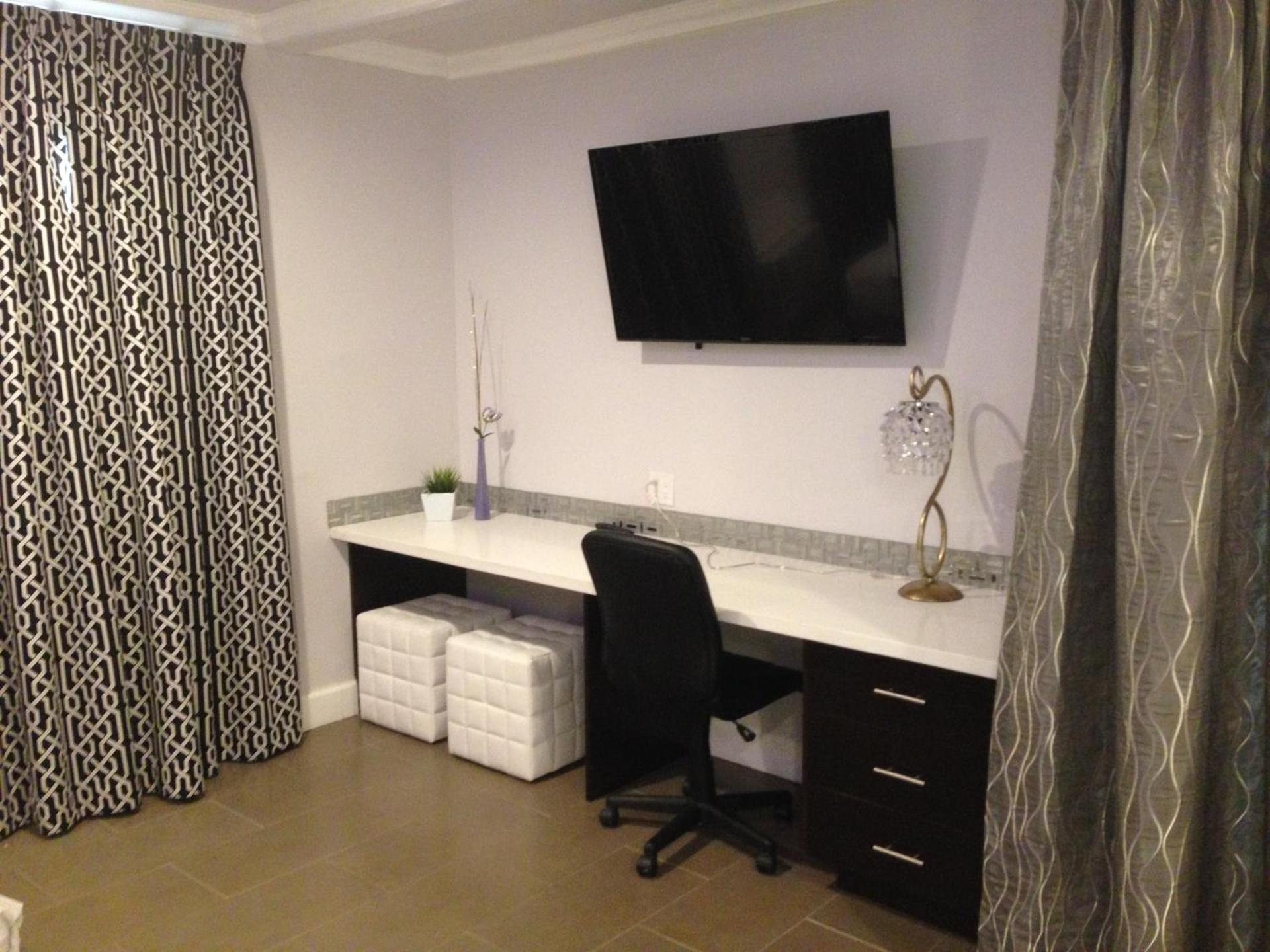 Hollywood VIP Hotel photo 24