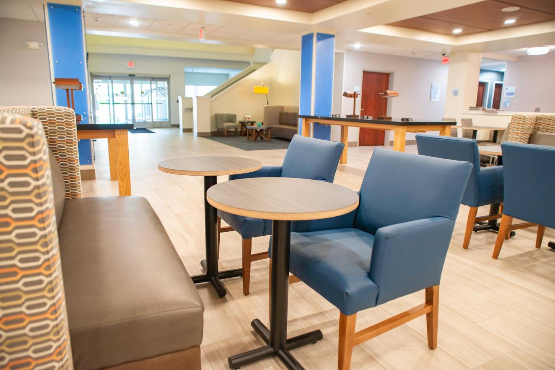 Holiday Inn Express Winona by IHG photo 8
