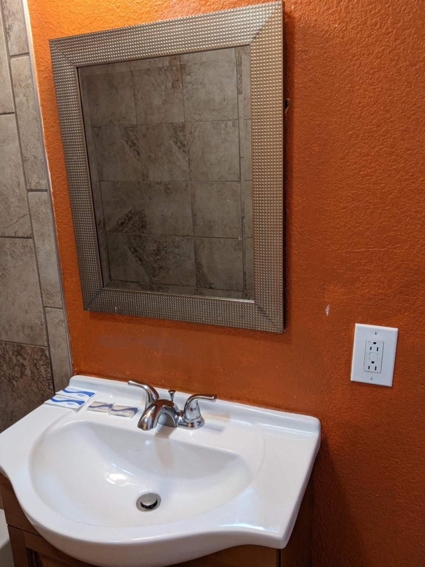 Budget Inn photo 19