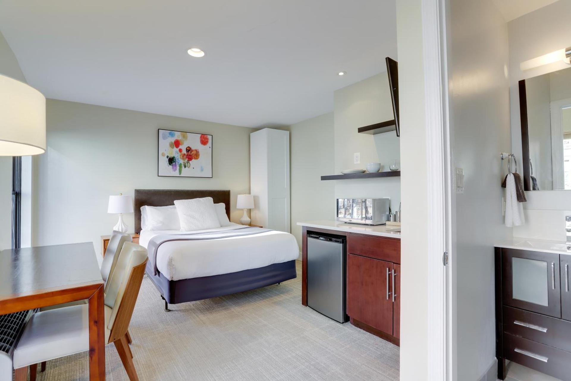 Sojourn at DuPont Place photo 60