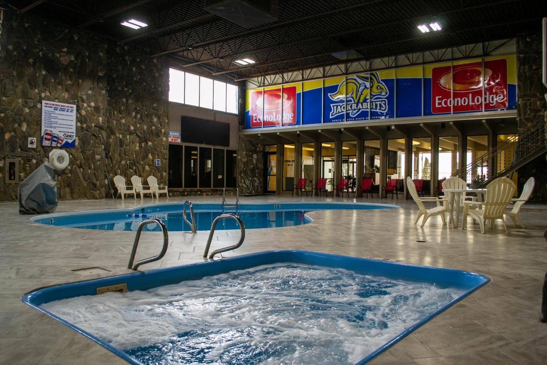 Econo Lodge Inn & Suites Brookings photo 10
