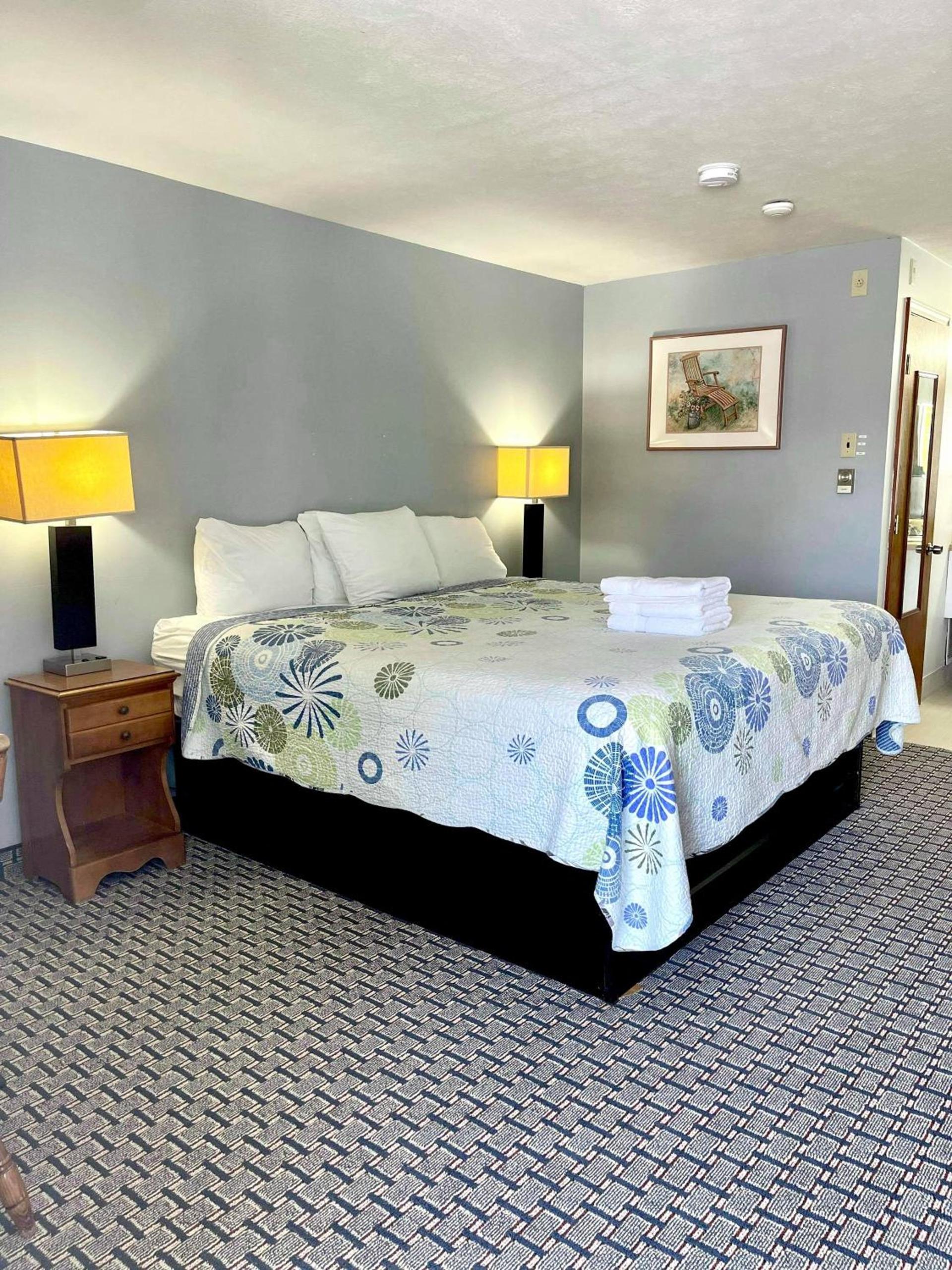 Seacoast Motel photo 31