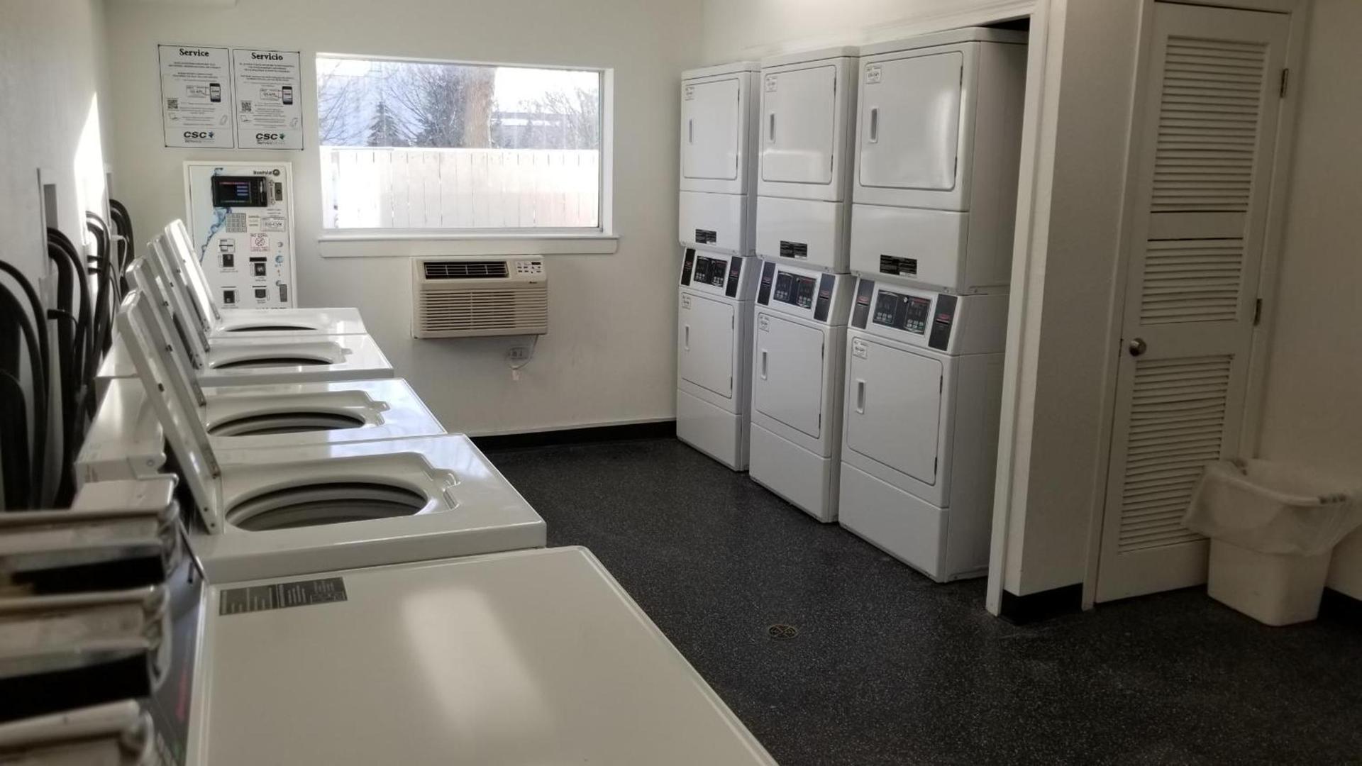 InTown Suites Extended Stay Minneapolis MN - Burnsville photo 3