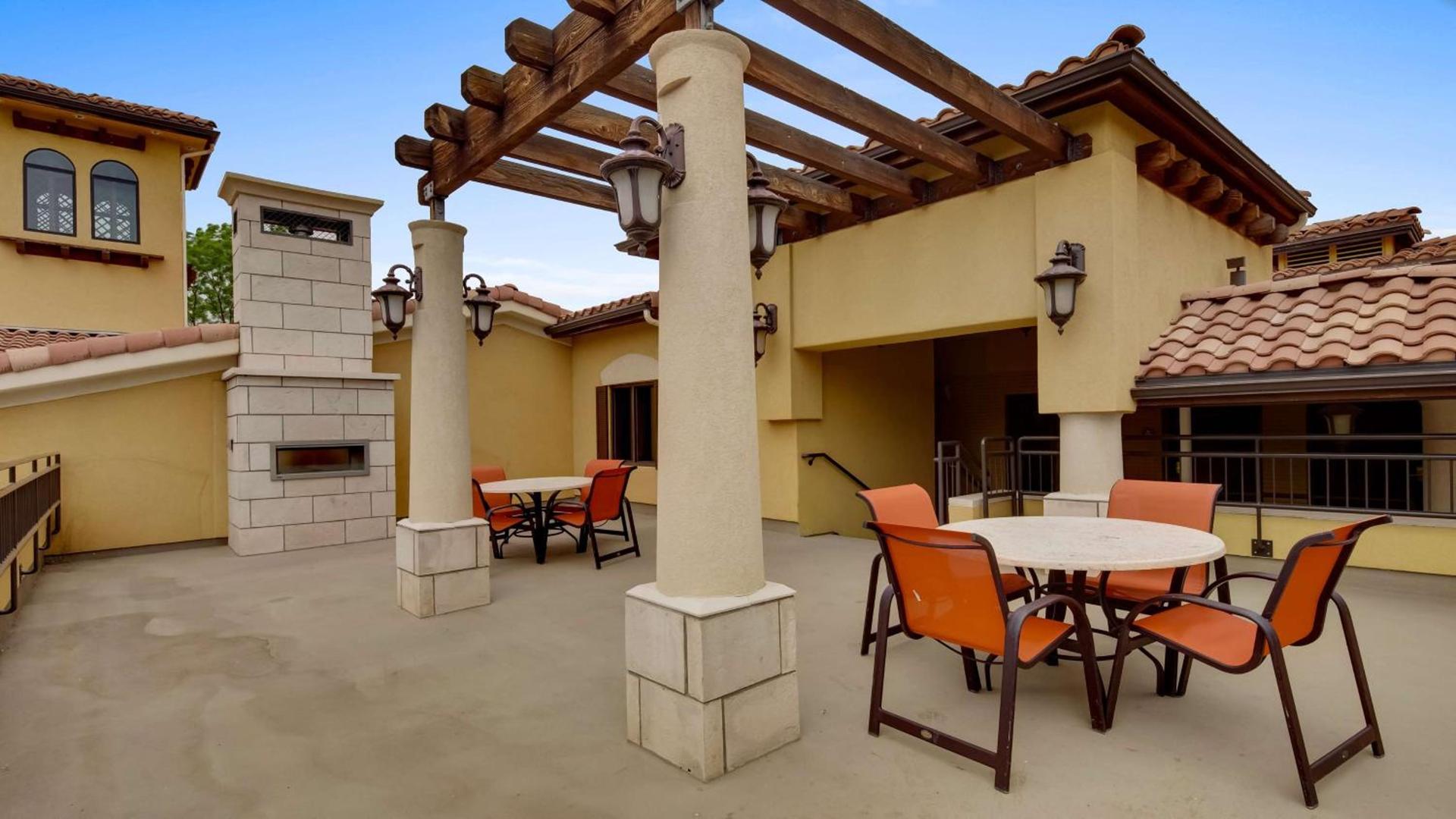 Best Western Plus Greenwell Inn photo 11