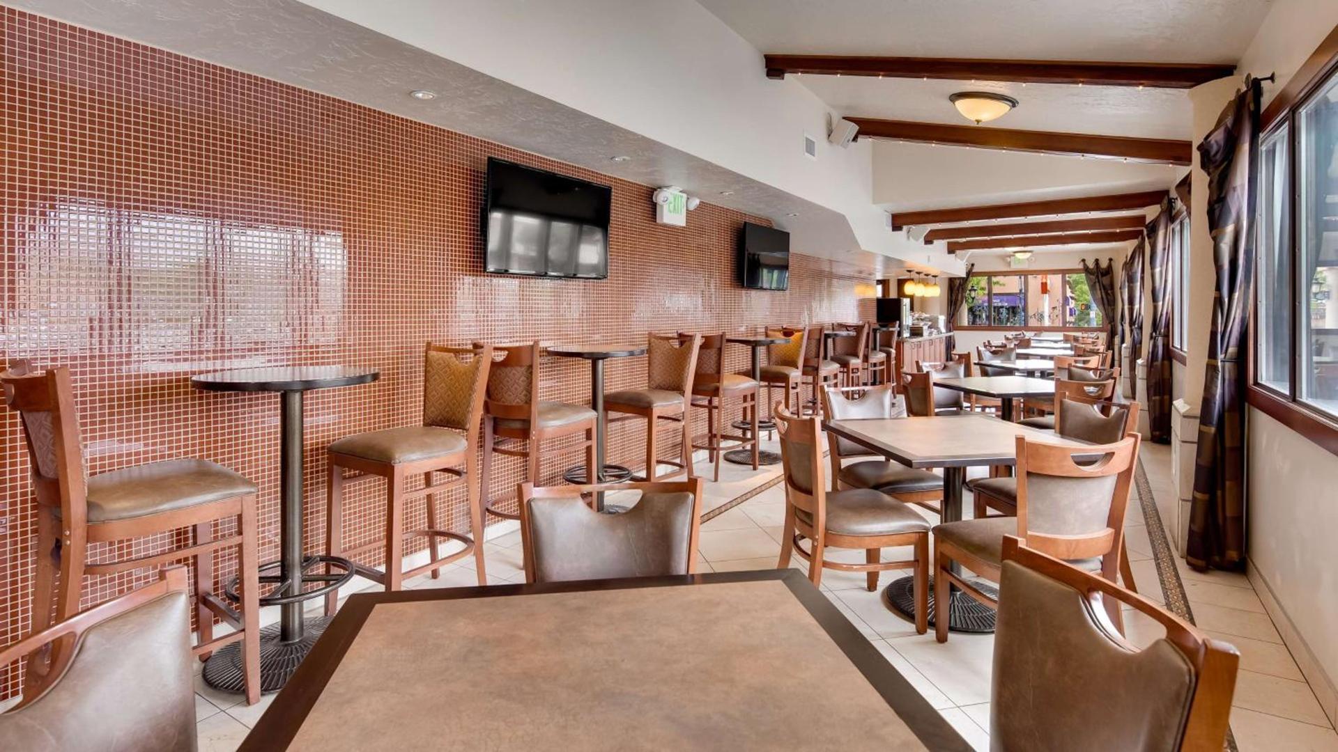 Best Western Plus Greenwell Inn photo 15
