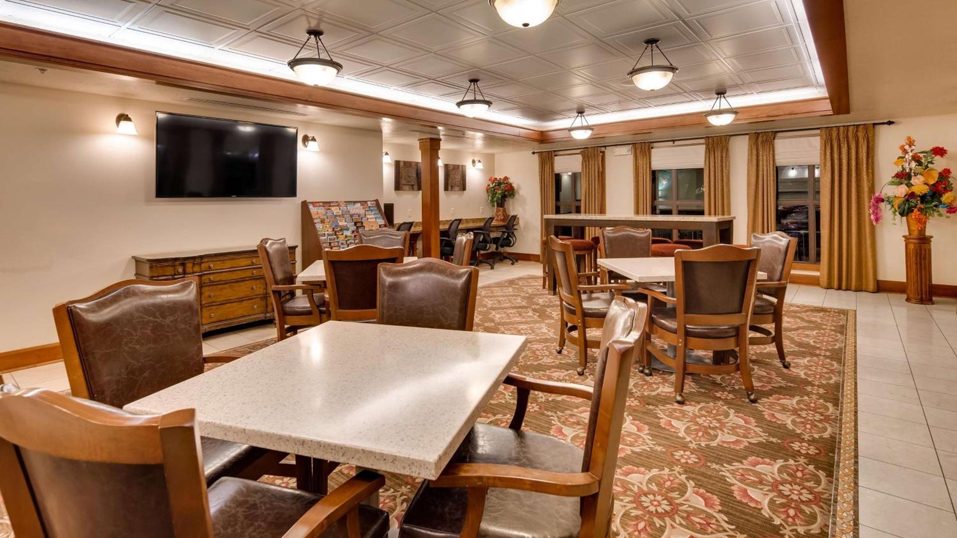 Best Western Plus Greenwell Inn photo 4