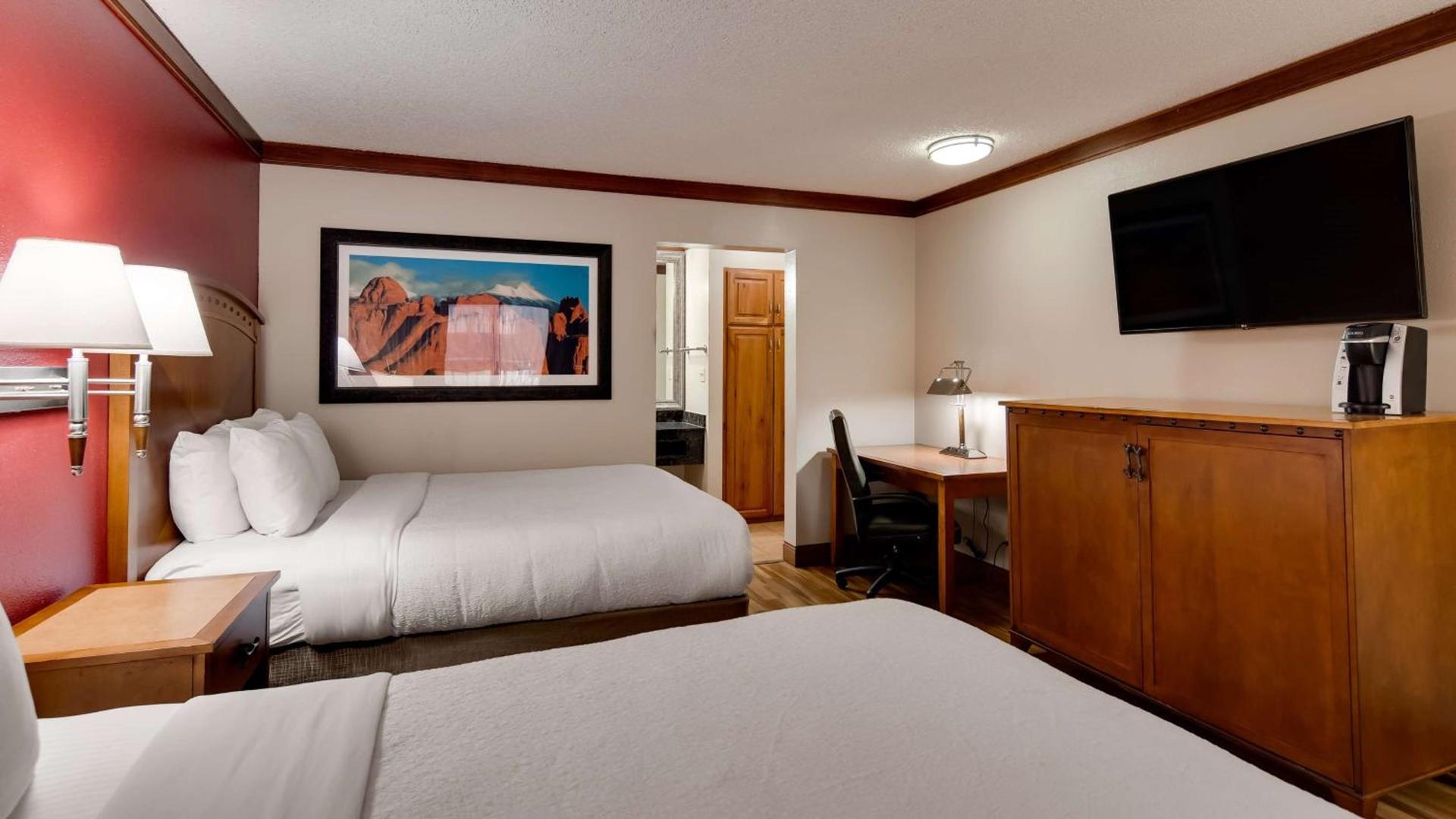 Best Western Plus Greenwell Inn photo 5