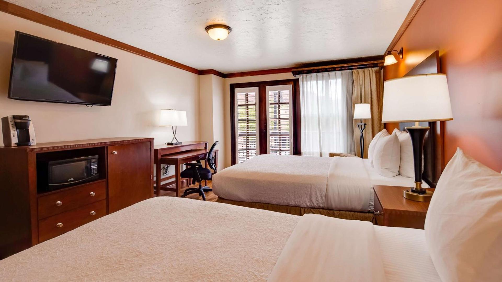Best Western Plus Greenwell Inn photo 9
