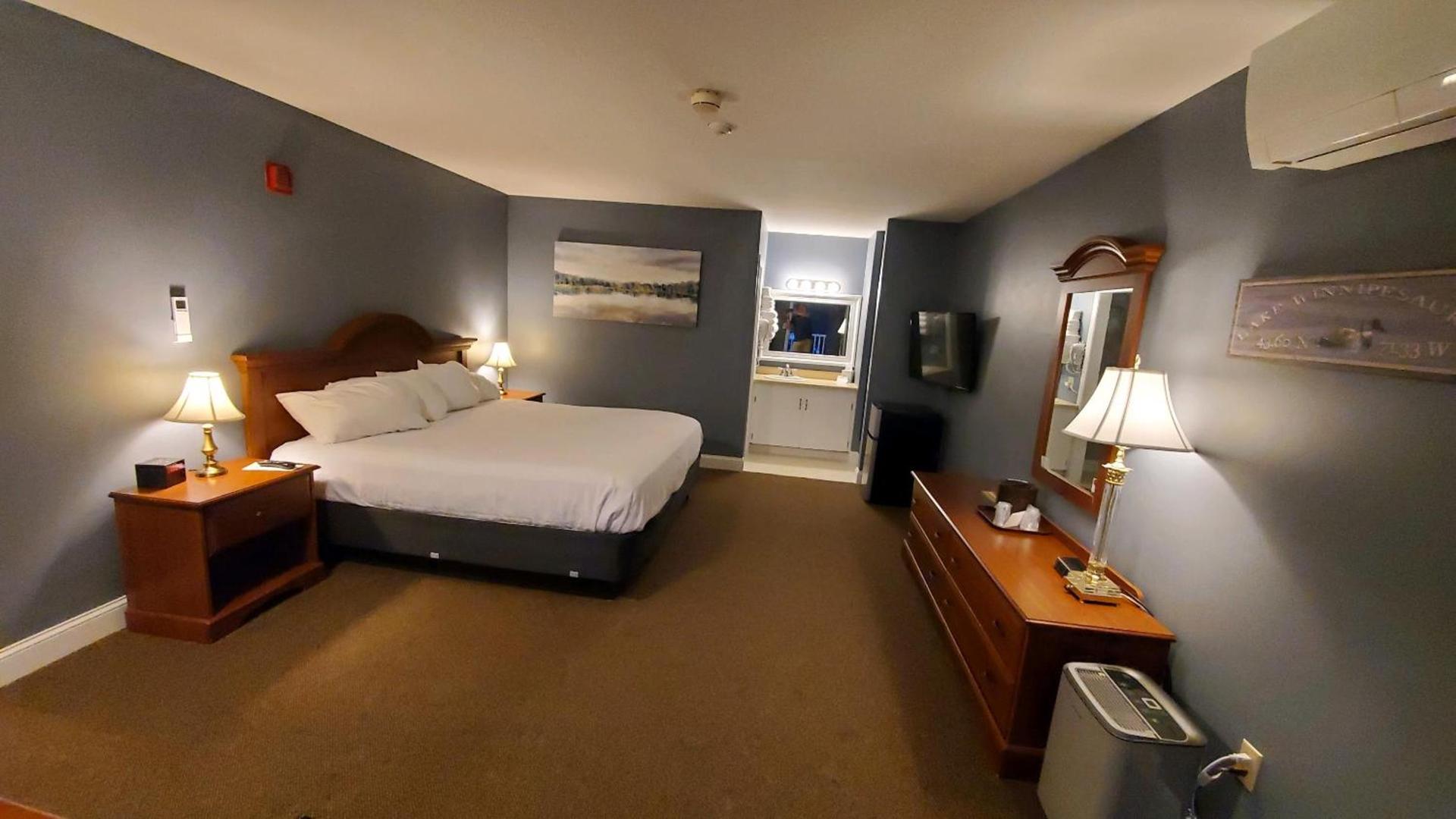 Birch Knoll Motel photo 8