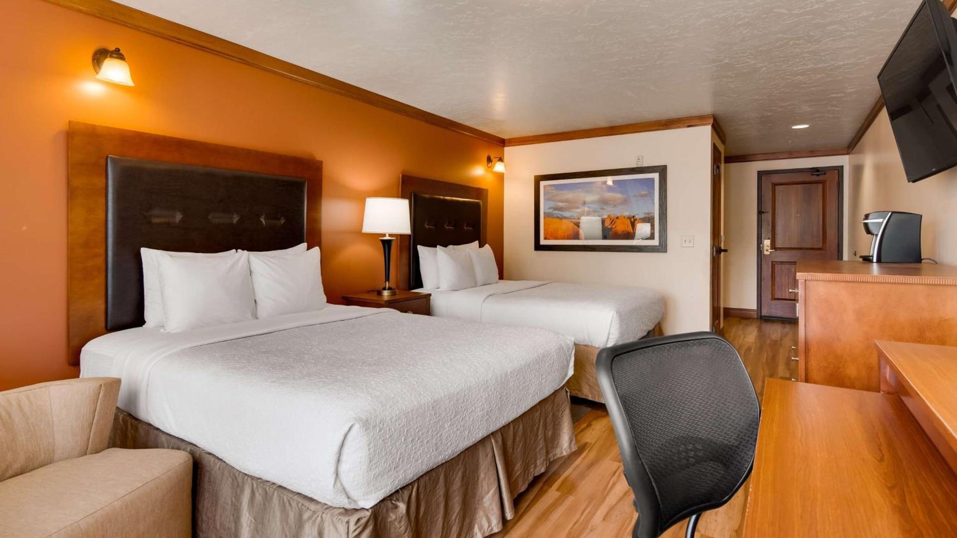 Best Western Plus Greenwell Inn photo 28