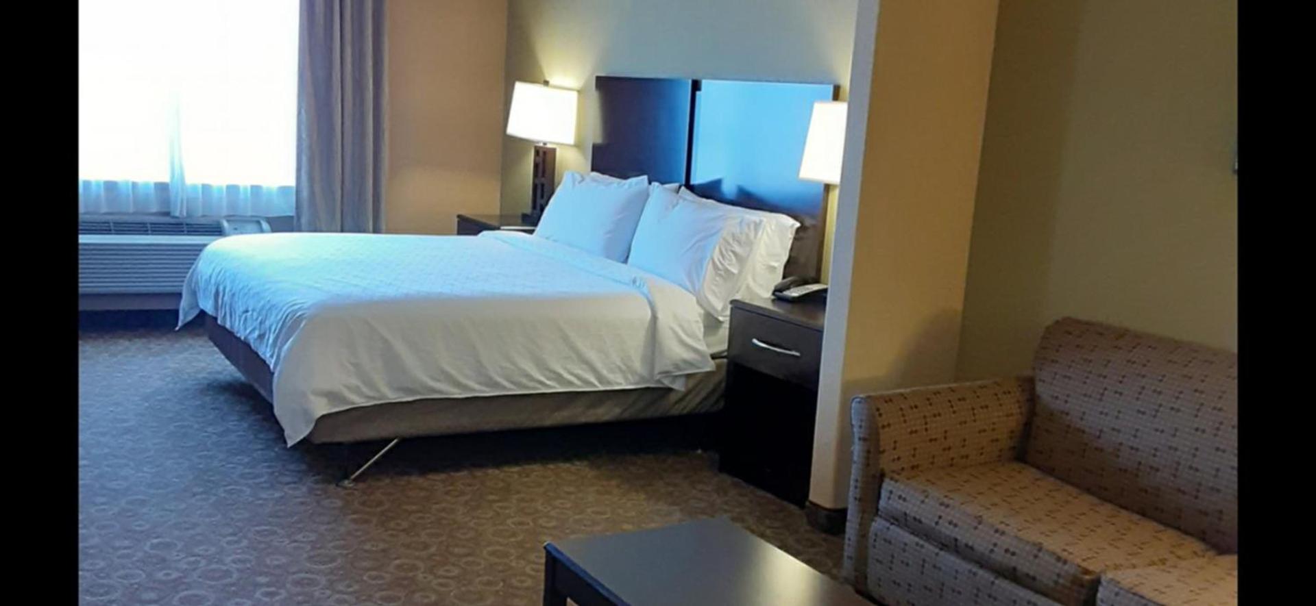 Spark by Hilton Pecos photo 31