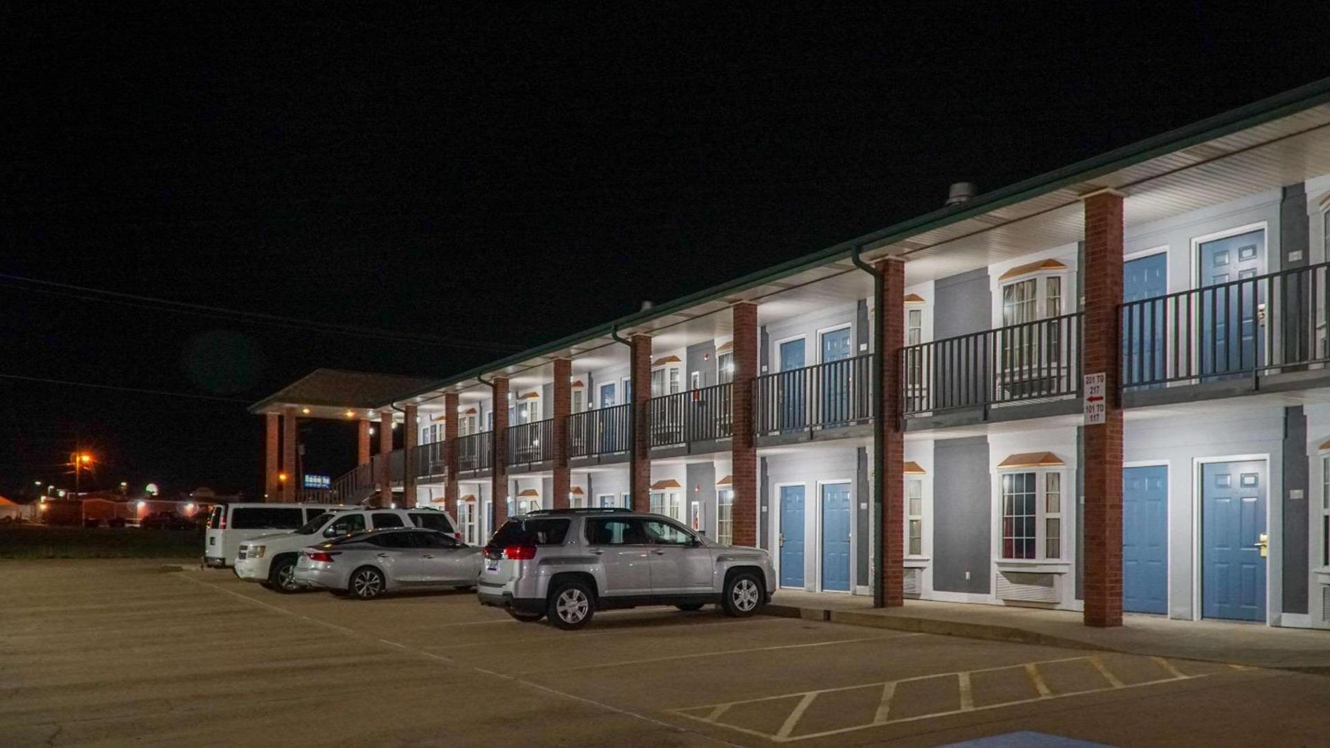 Rodeway Inn Beebe photo 9
