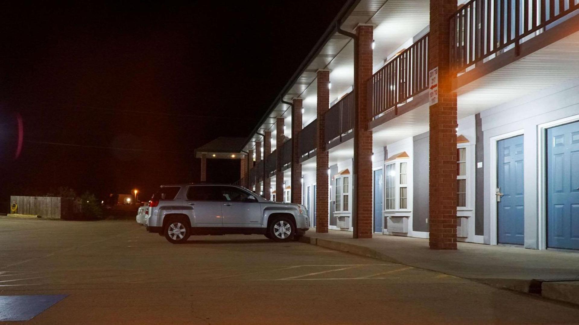 Rodeway Inn Beebe photo 10
