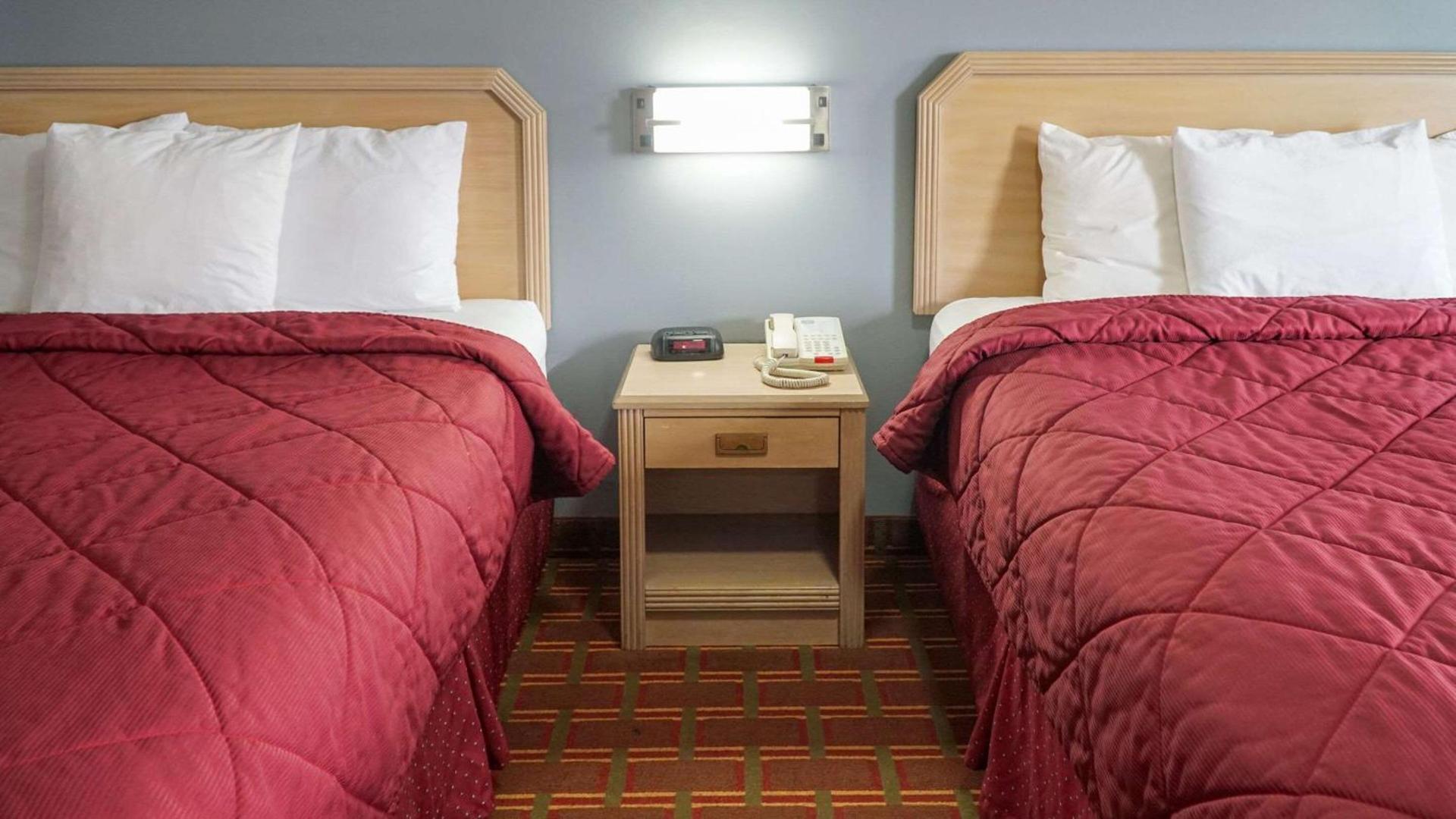 Rodeway Inn Beebe photo 29